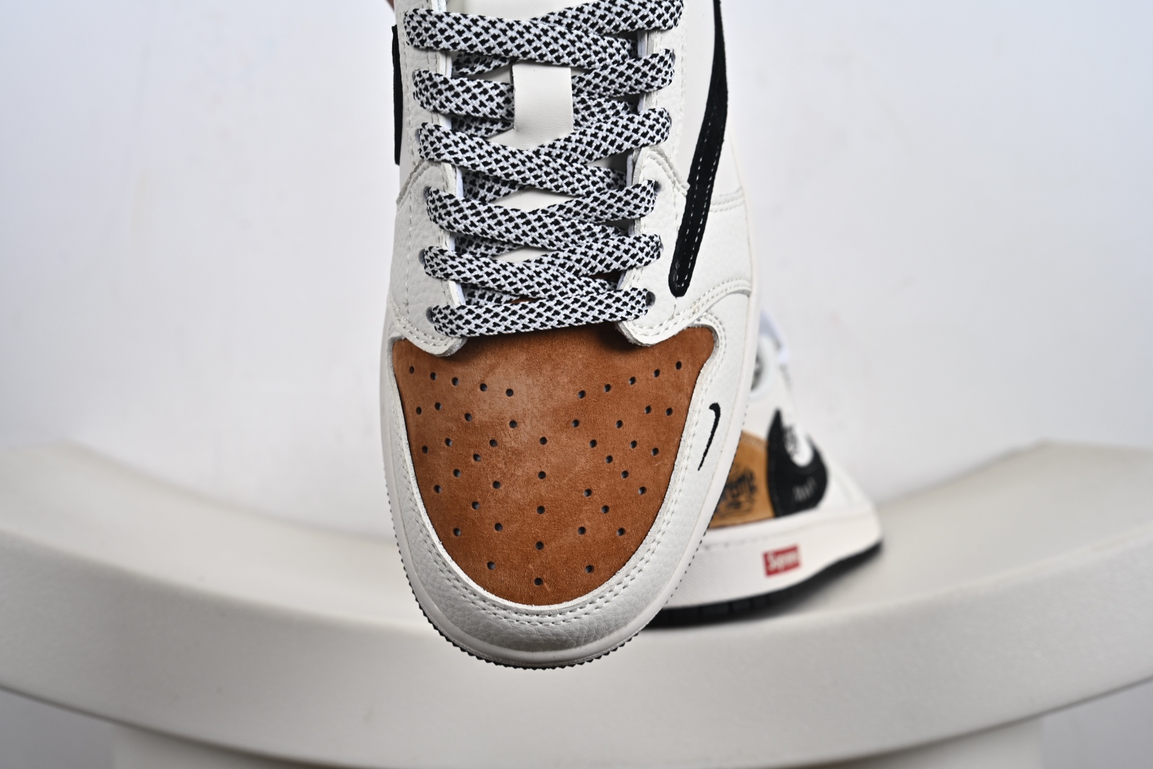 Fragment x Travis Scott x Supreme Air Jordan 1 Low 三方联名倒钩 HS8068-059