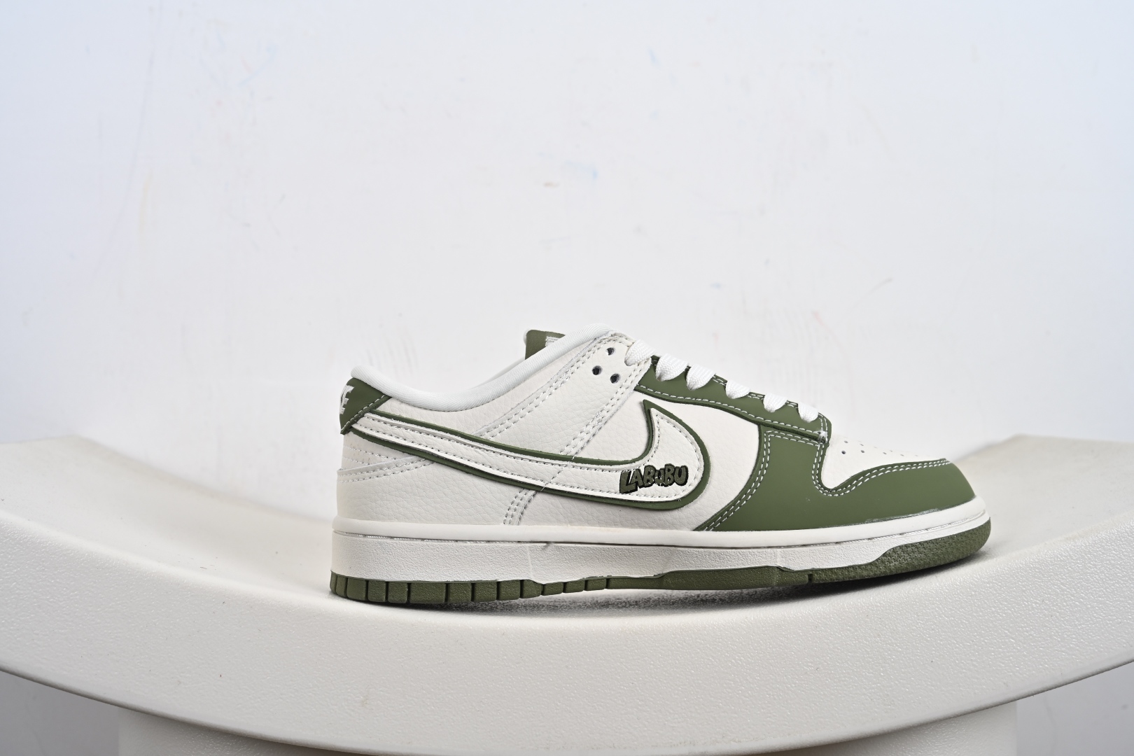 Nike SB Dunk Low “labubu拉布布联名 高端定制 低帮休闲板鞋 DS6608-008