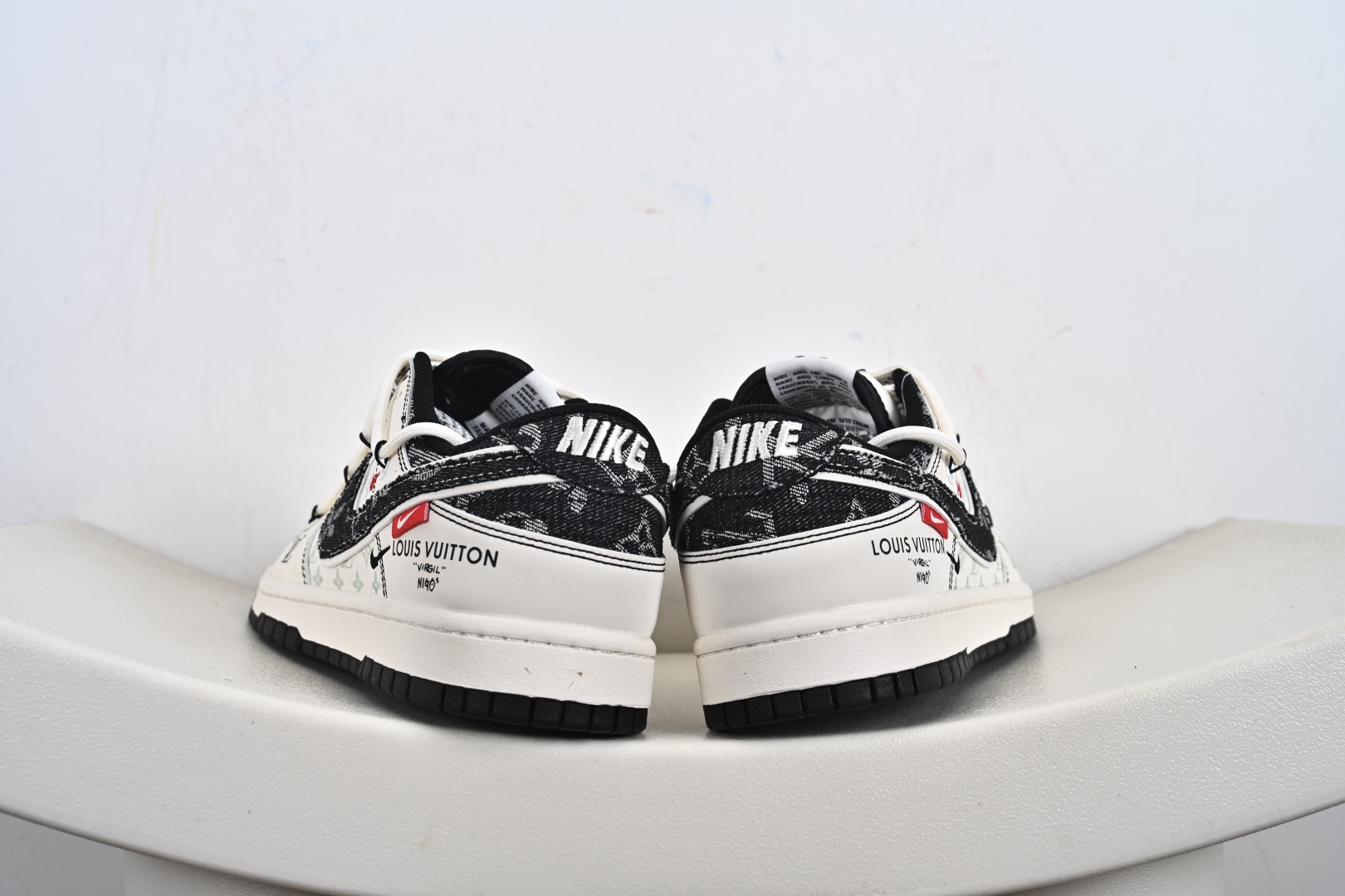 定制版 Nike SB Dunk Low LV联名 黑帆布抽绳 周年高端定制 低帮休闲板鞋 YX5066-380