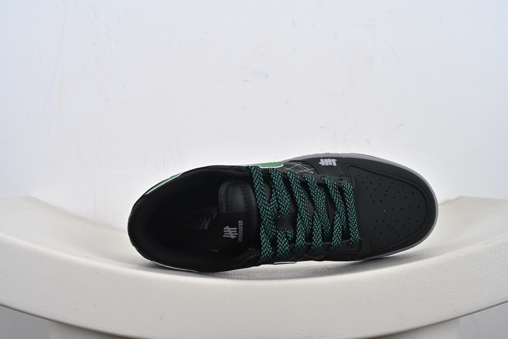 定制版 Nike SB Dunk Low UN联名 创意黑绿勾 高端定制 低帮休闲板鞋 QW5836-019