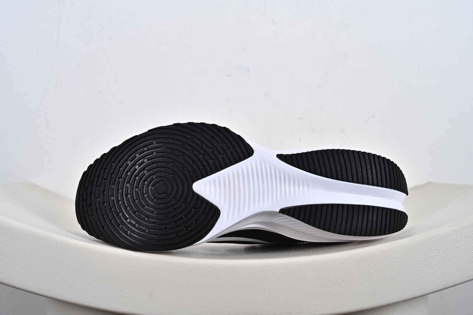 Nike ZOOM Plus LV联名 飞马跑步鞋 CK4318-159