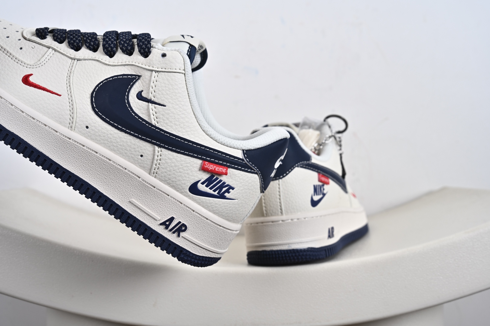 定制版 Nike Air Force 1'07 Low Supreme联名 米蓝勾 空军一号低帮休闲板鞋 HH7518-071