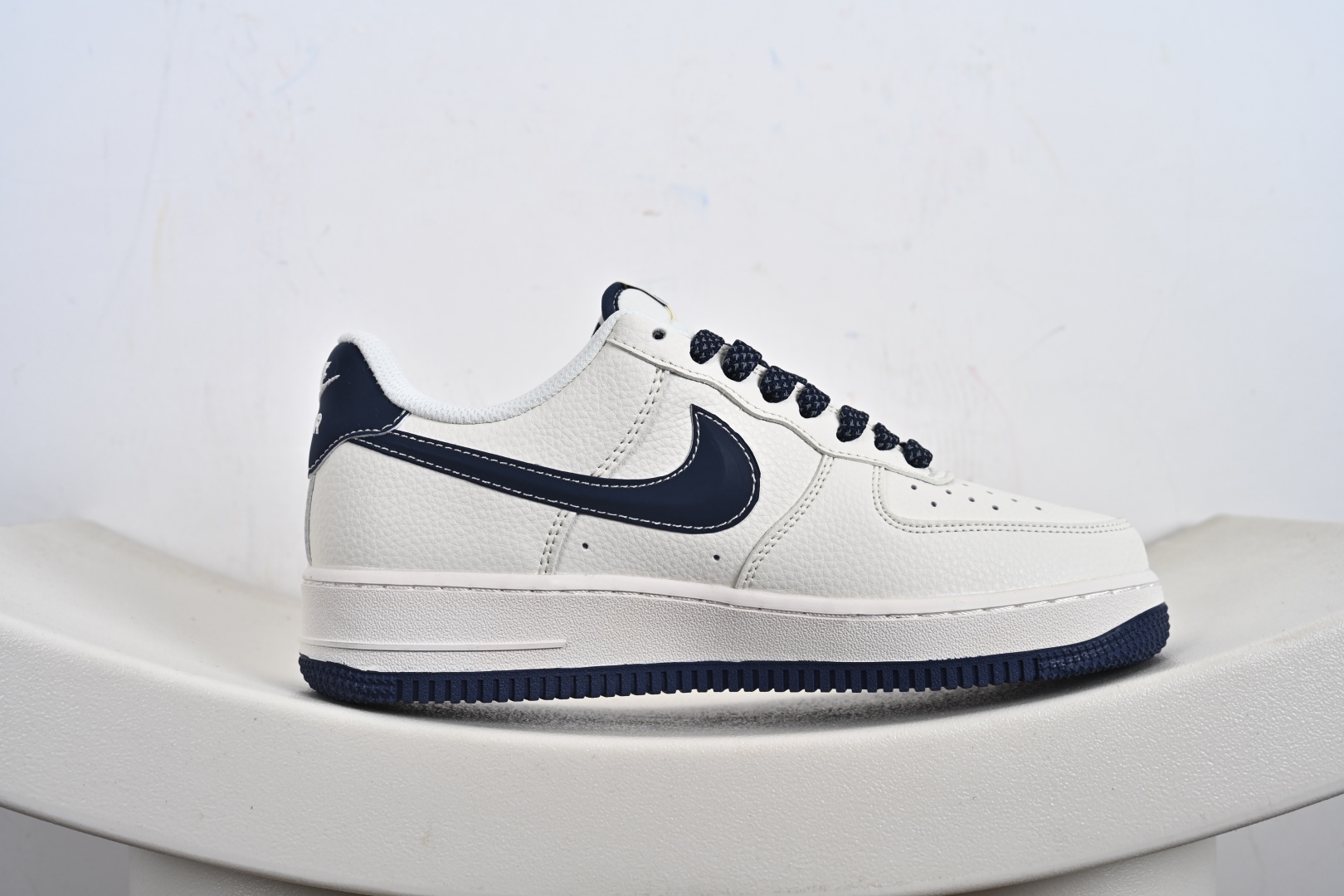 定制版 Nike Air Force 1'07 Low Supreme联名 米蓝勾 空军一号低帮休闲板鞋 HH7518-071