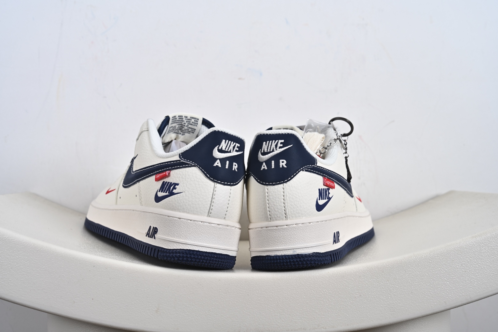 定制版 Nike Air Force 1'07 Low Supreme联名 米蓝勾 空军一号低帮休闲板鞋 HH7518-071