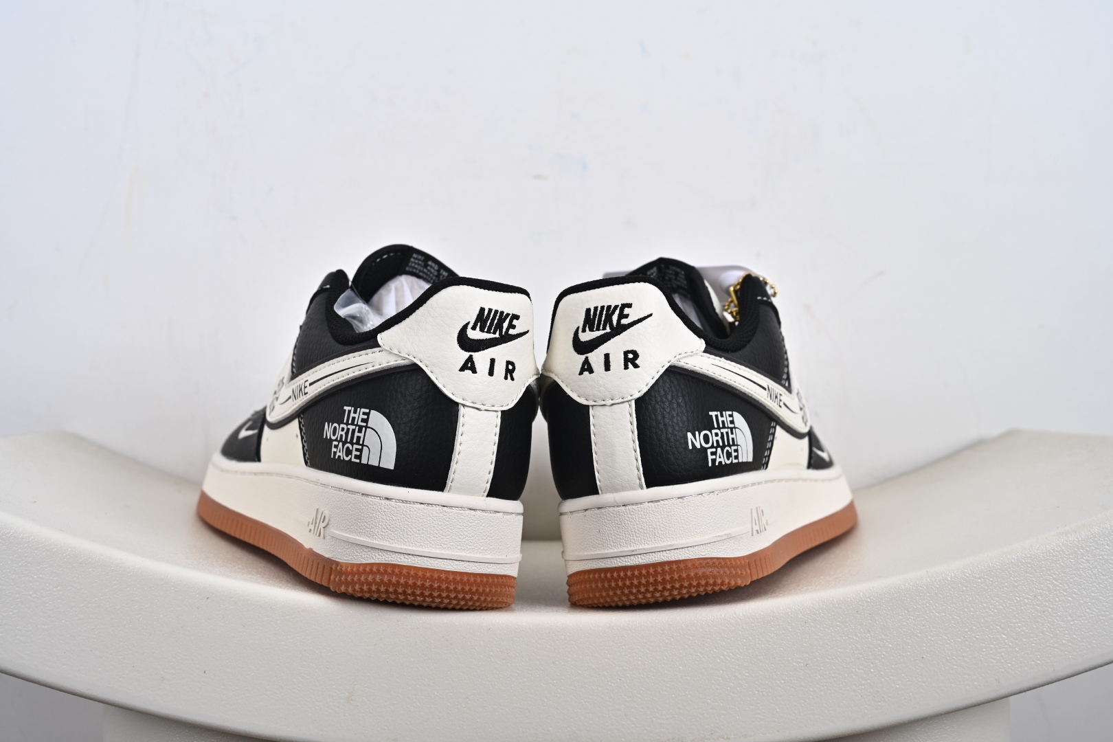 NIke Air Force 1 '07 Low “北面联名——NiKe米黑生胶”空军一号 低帮 运动鞋 SM6188-114