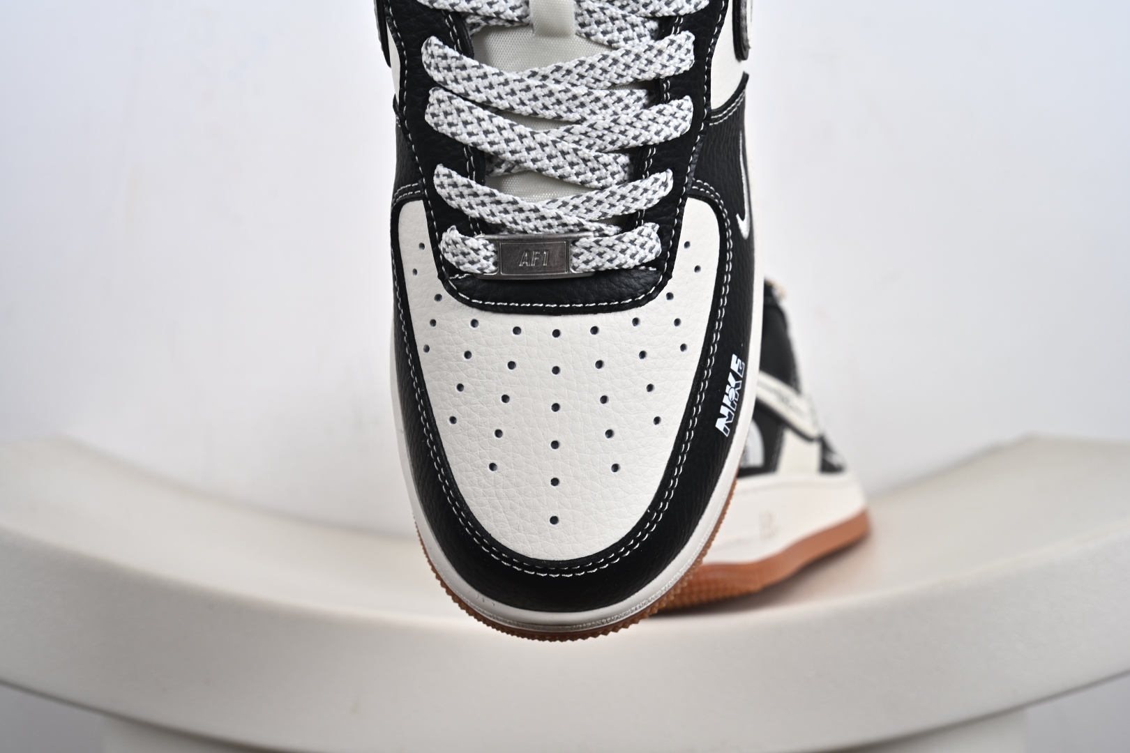 NIke Air Force 1 '07 Low “北面联名——NiKe米黑生胶”空军一号 低帮 运动鞋 SM6188-114