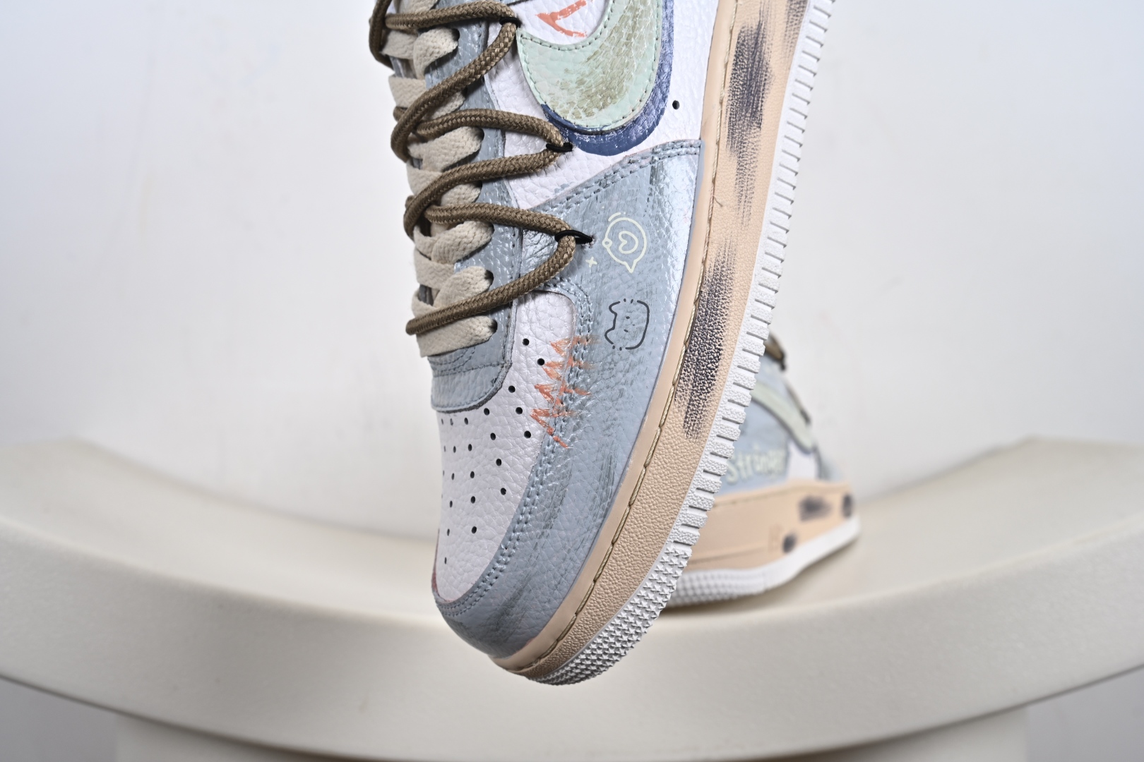 定制版 Nike Air Force 1'07 Low 手绘涂鸦 浅雾漫旅 空军一号低帮休闲板鞋 YT0303-222