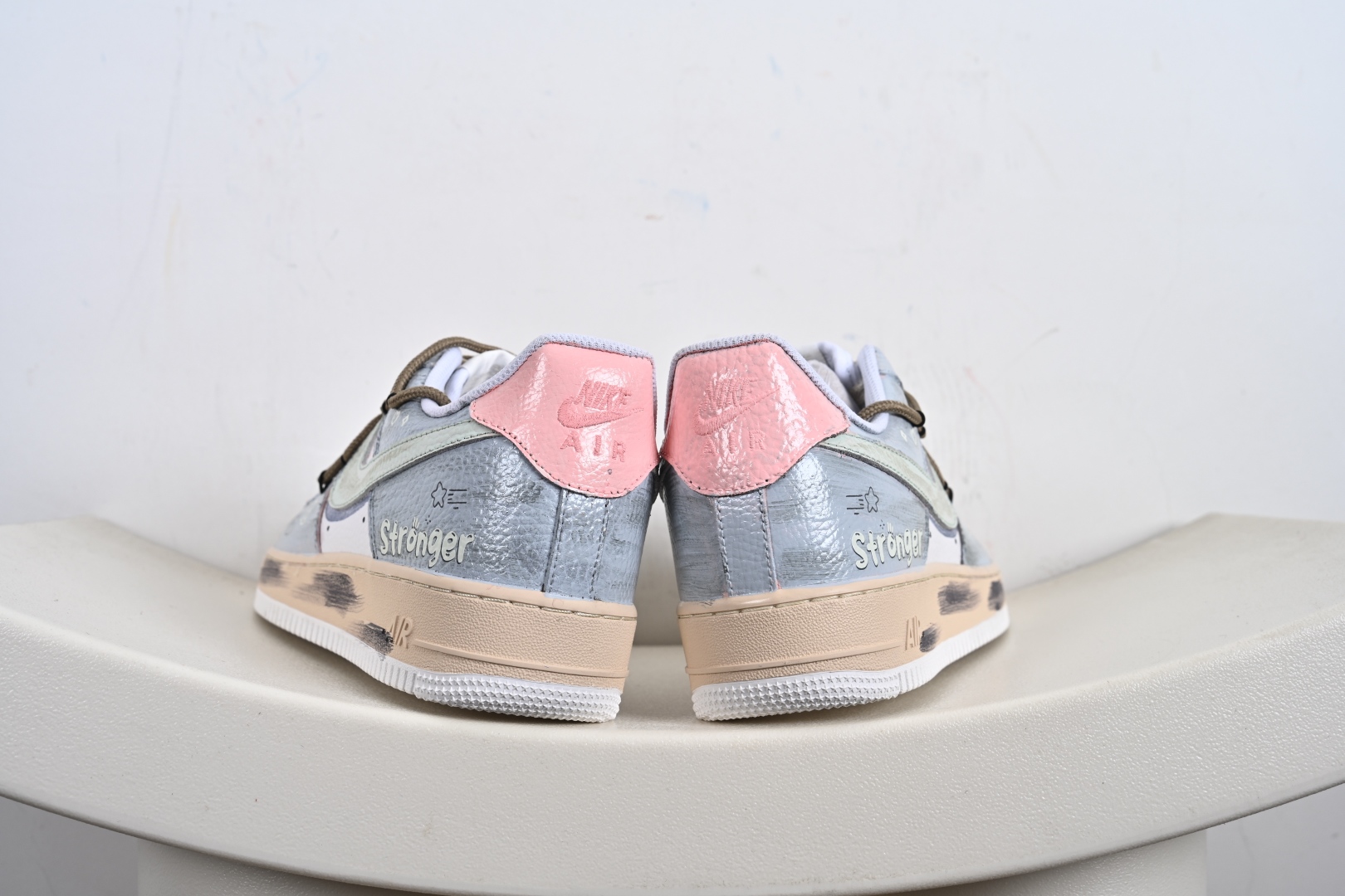 定制版 Nike Air Force 1'07 Low 手绘涂鸦 浅雾漫旅 空军一号低帮休闲板鞋 YT0303-222