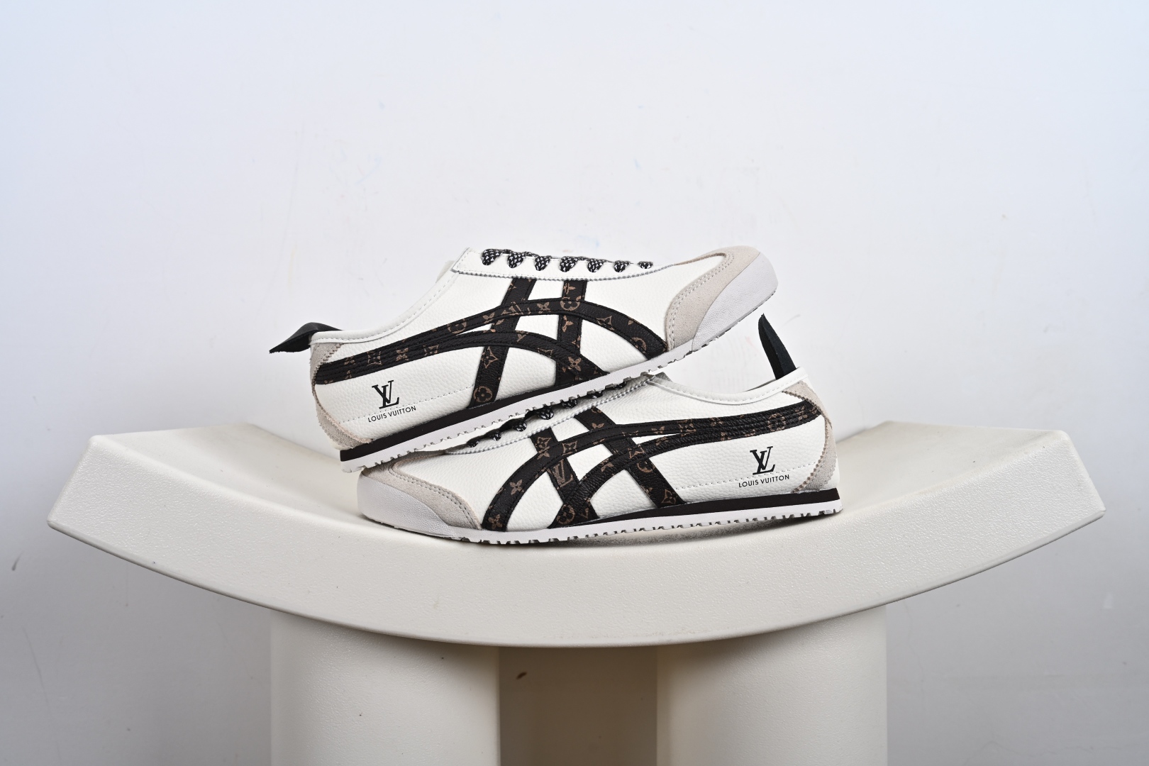 Onitsuka Tiger鬼塚虎 MEXICO 66 ‘DIY’定制球鞋系列 防滑耐磨透气轻便 低帮休闲鞋 DL408-136