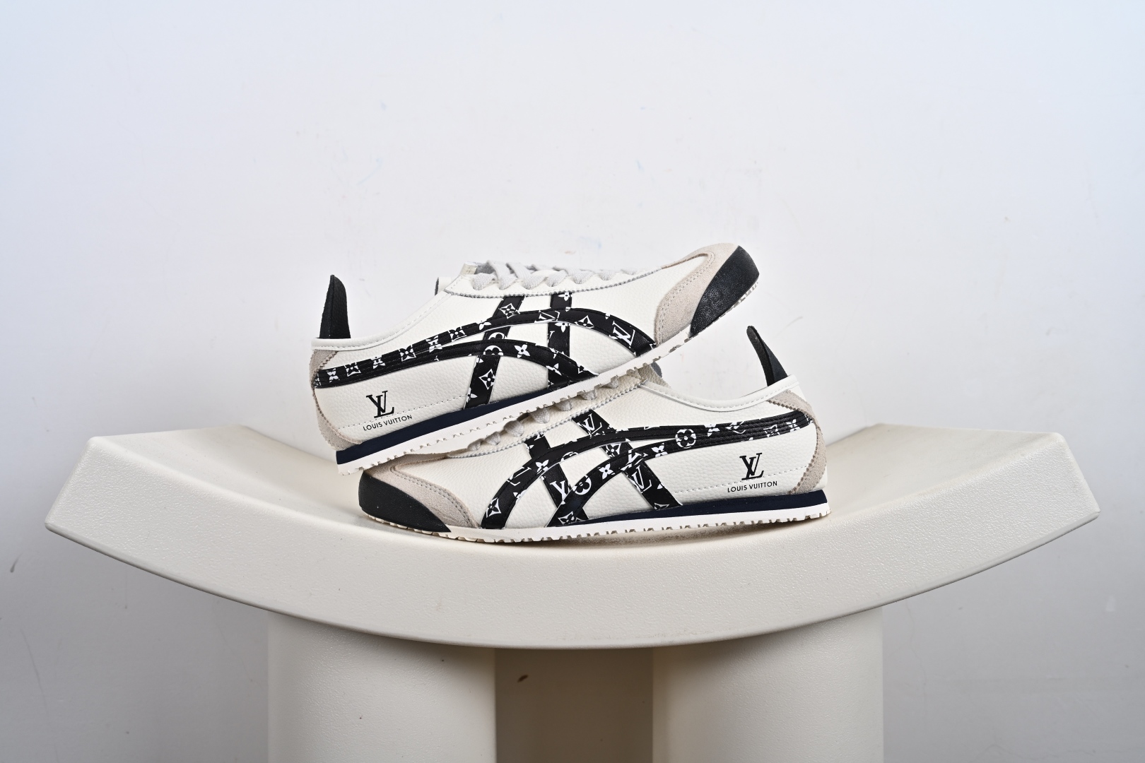 Onitsuka Tiger鬼塚虎 MEXICO 66 ‘DIY’定制球鞋系列 防滑耐磨透气轻便 低帮休闲鞋 DL408-136