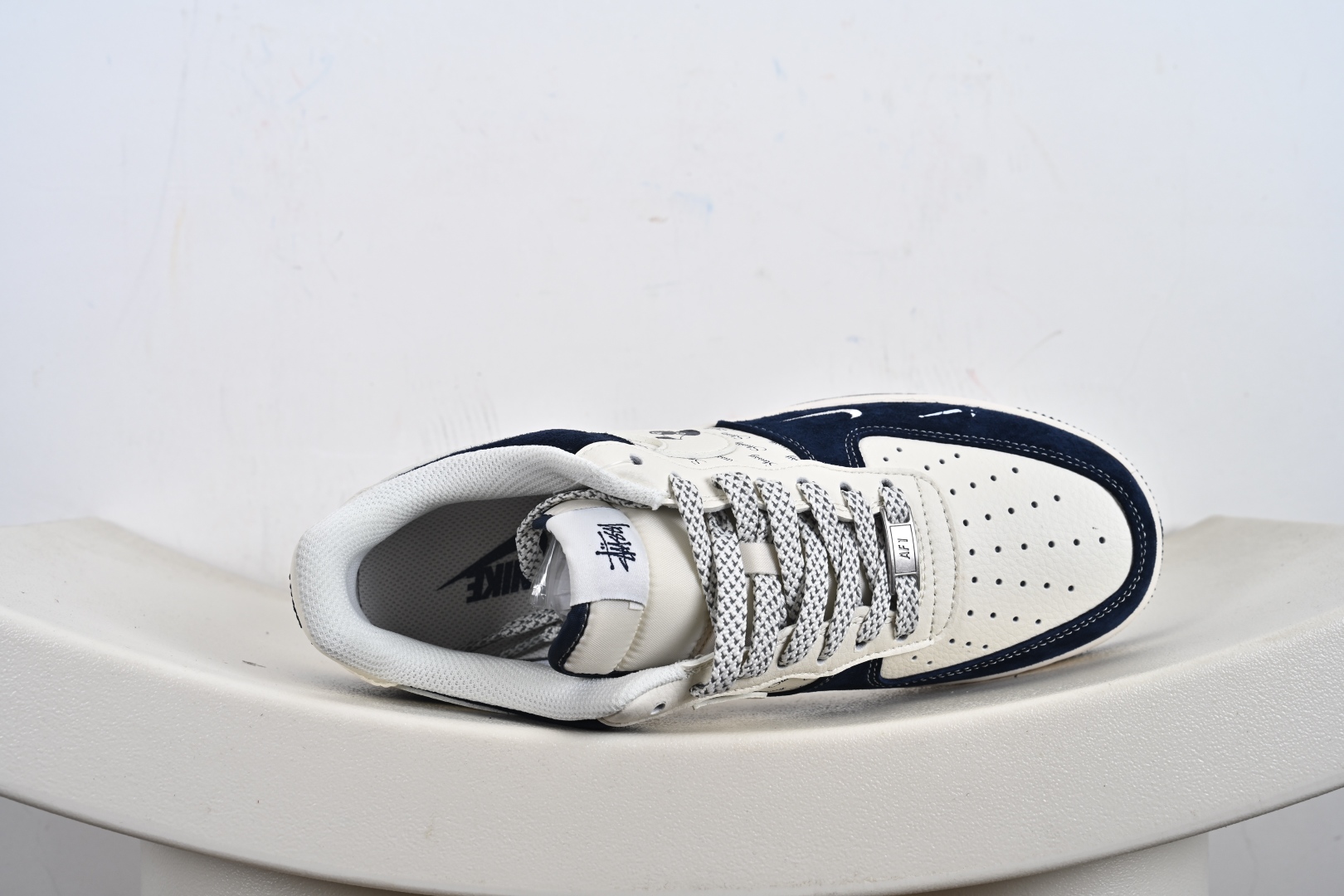 NIKE AIR FORCE 1‘07联名款 SM6188-673