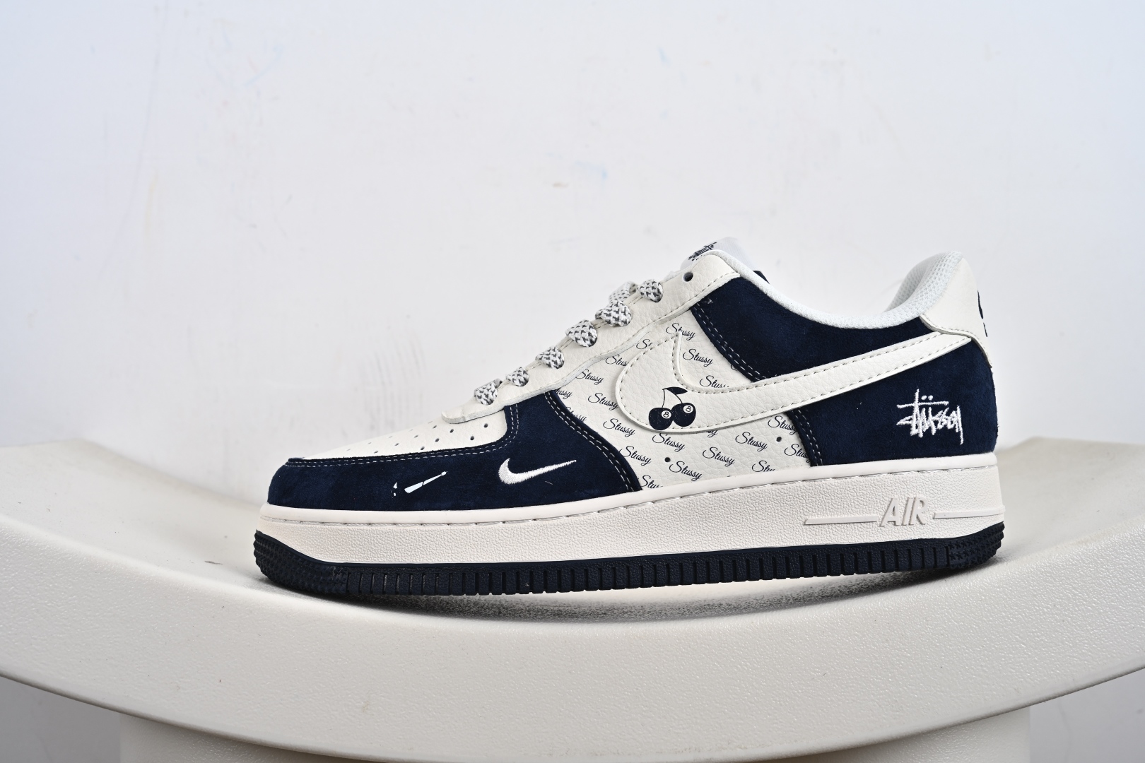 NIKE AIR FORCE 1‘07联名款 SM6188-673