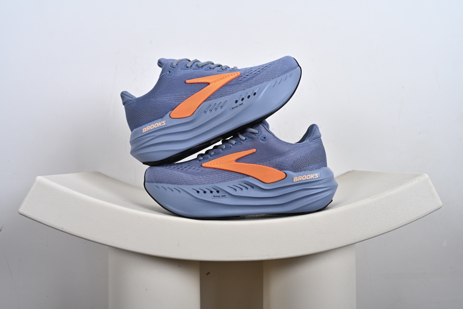 200 Brooks布鲁克斯 Glycerin max 灰黑绿 舒适简约防滑耐磨低帮跑步鞋 110447 1D 099