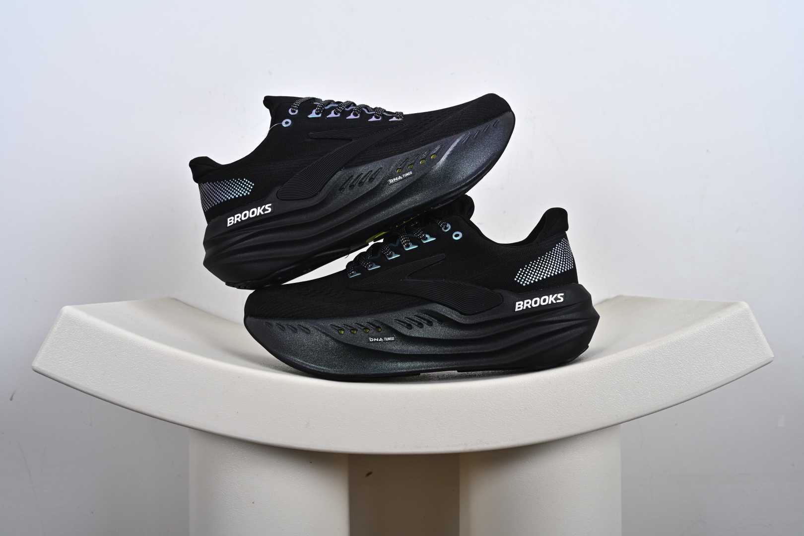 200 Brooks布鲁克斯 Glycerin max 灰黑绿 舒适简约防滑耐磨低帮跑步鞋 110447 1D 099