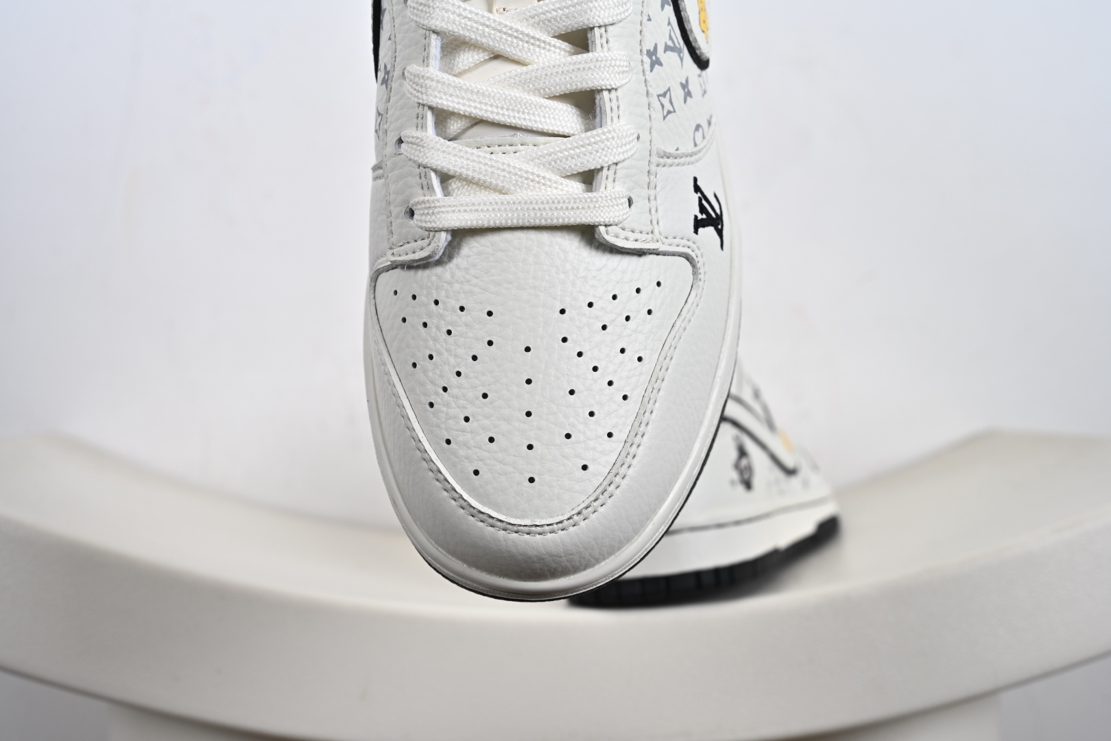 Labubu x NK Dunk Low 低帮拉布布联名白黑印花 SC0601-455