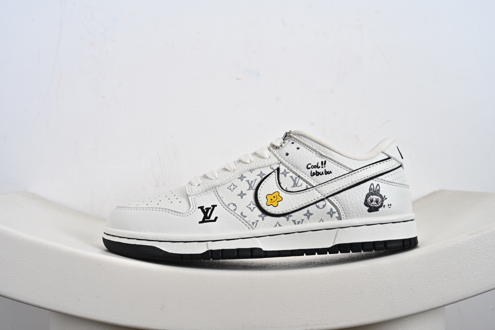 Labubu x NK Dunk Low 低帮拉布布联名白黑印花 SC0601-455