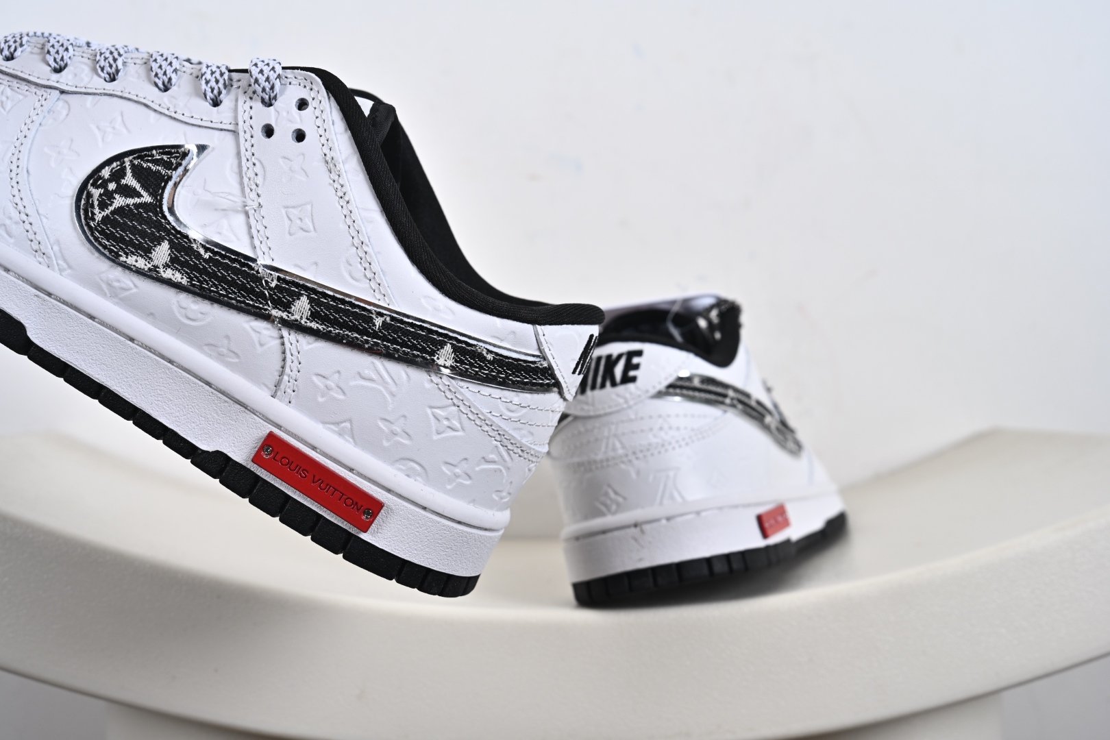 Nike SB Dunk Low F高端定制 低帮休闲板鞋 DS6608-002