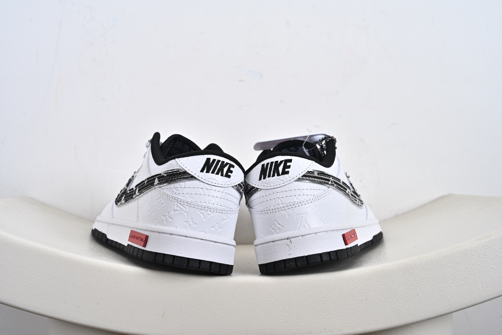 Nike SB Dunk Low F高端定制 低帮休闲板鞋 DS6608-002