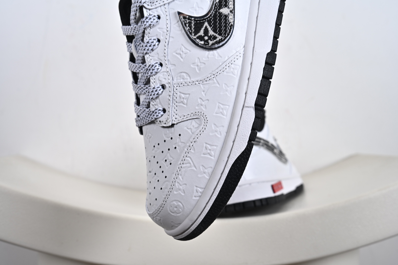Nike SB Dunk Low F高端定制 低帮休闲板鞋 DS6608-002