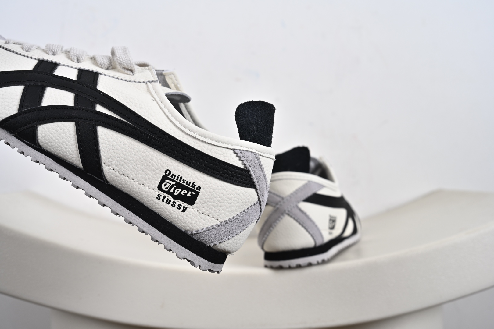 Onitsuka Tiger鬼塚虎 MEXICO 66 ‘DIY’定制球鞋系列 防滑耐磨透气轻便 低帮休闲鞋 DL408-136