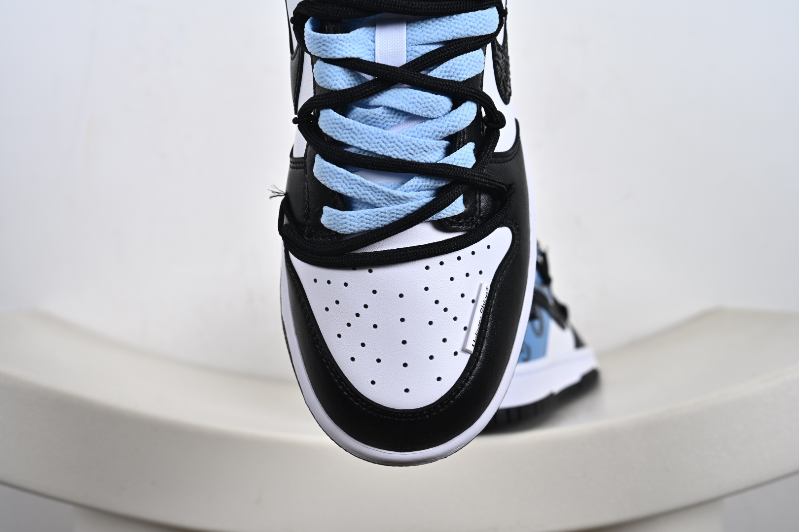 Nike SB Dunk Low 绑带联名 休闲板鞋 DD1391-100