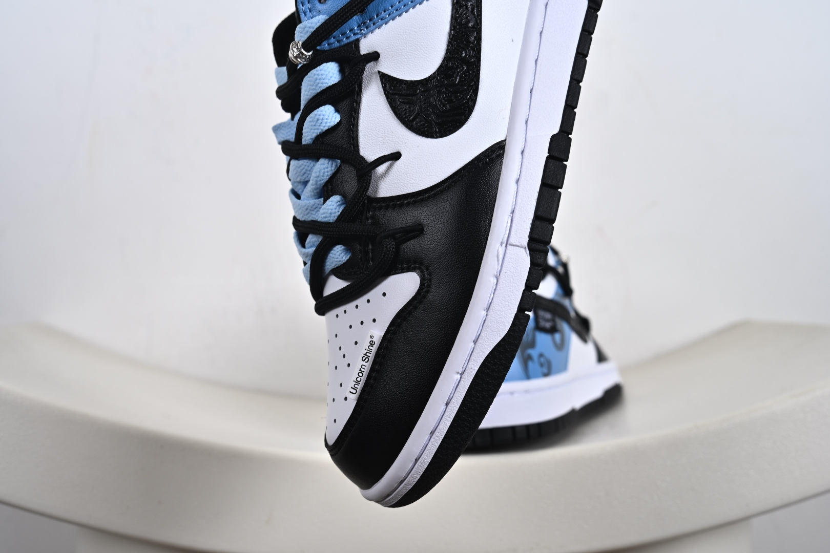 Nike SB Dunk Low 绑带联名 休闲板鞋 DD1391-100