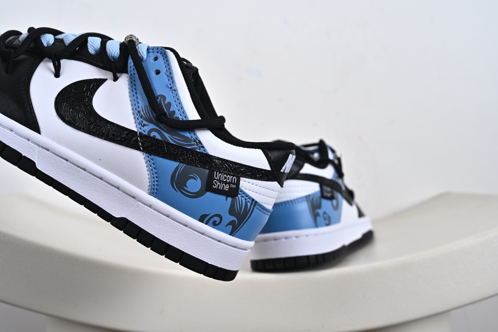 Nike SB Dunk Low 绑带联名 休闲板鞋 DD1391-100