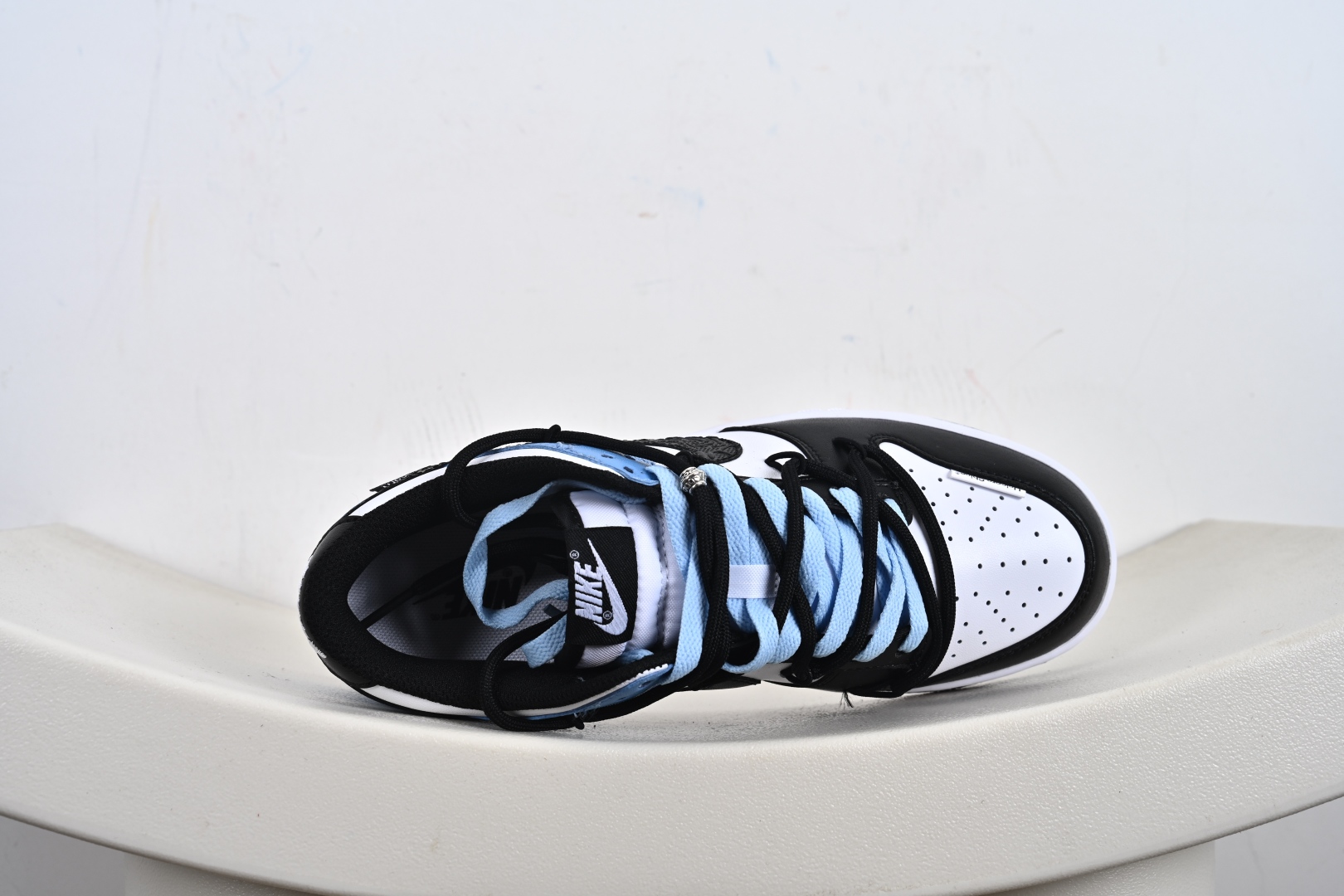 Nike SB Dunk Low 绑带联名 休闲板鞋 DD1391-100