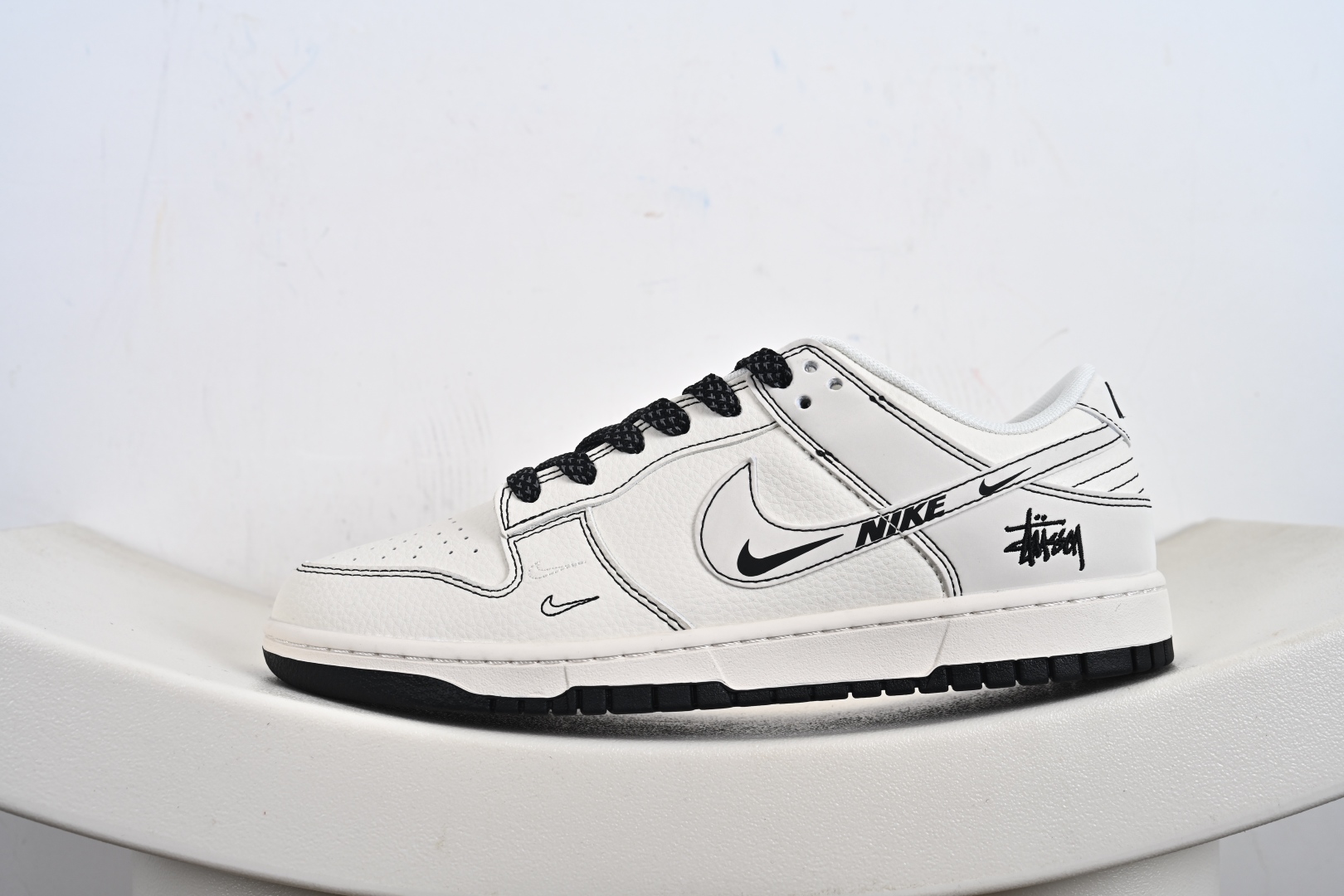 定制版 Dunk Low 斯图西联名 米黑小双勾 高端定制 低帮休闲板鞋 HH7518-096