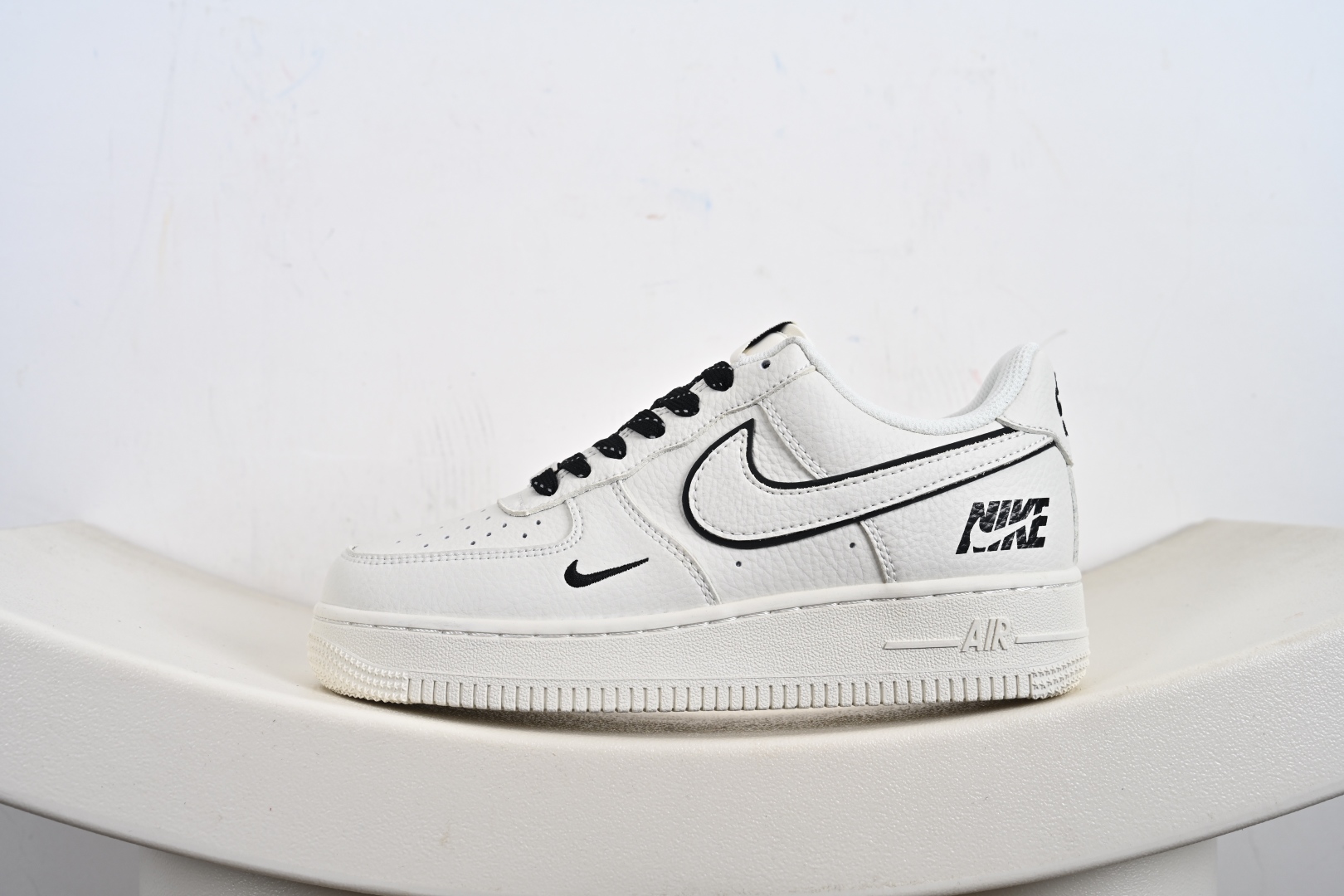 Nike Air Force 1 Low 米白黑 CS5288-031