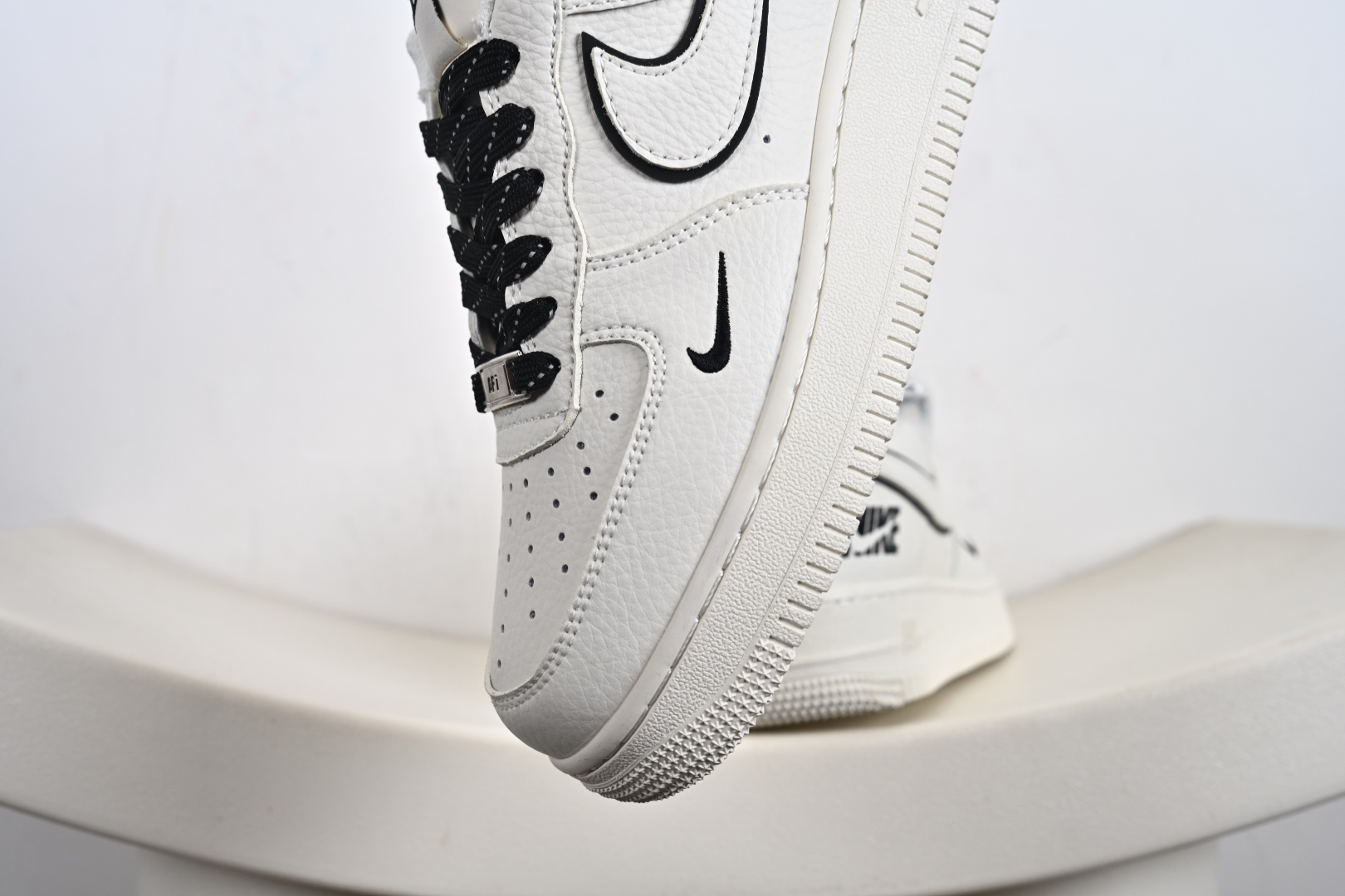 Nike Air Force 1 Low 米白黑 CS5288-031