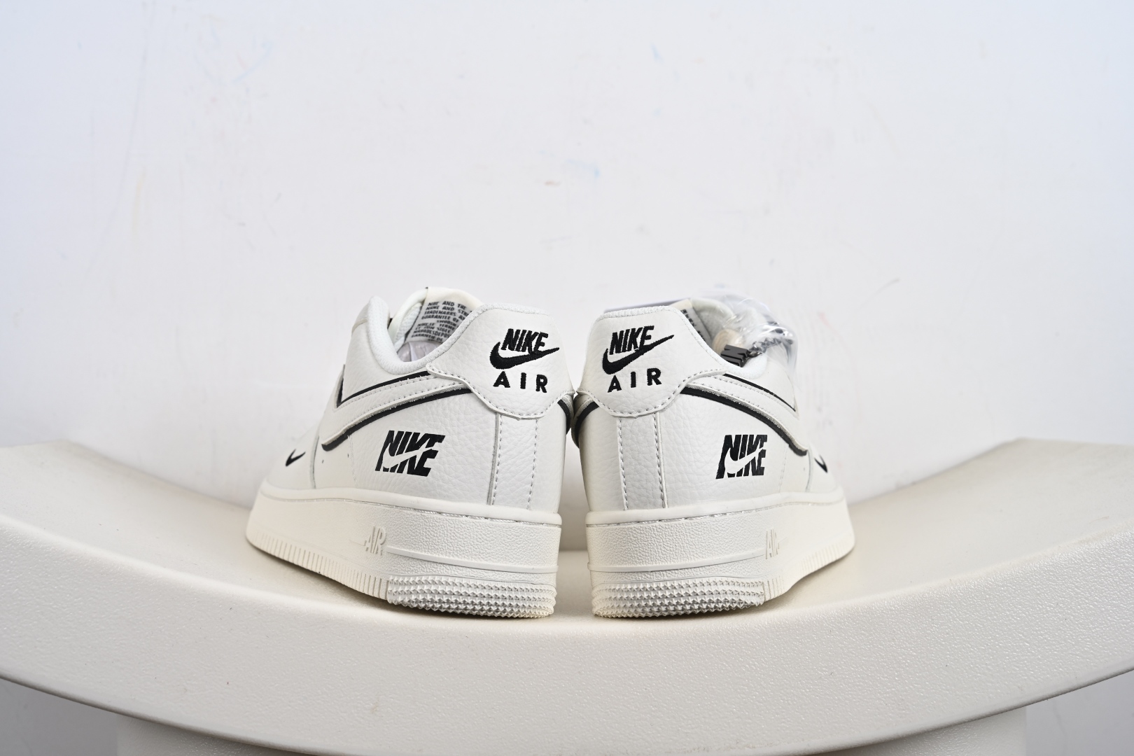 Nike Air Force 1 Low 米白黑 CS5288-031