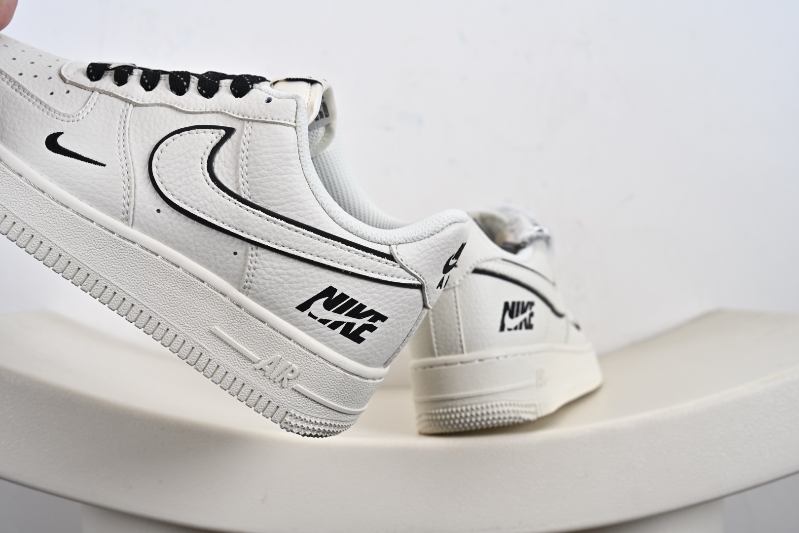 Nike Air Force 1 Low 米白黑 CS5288-031