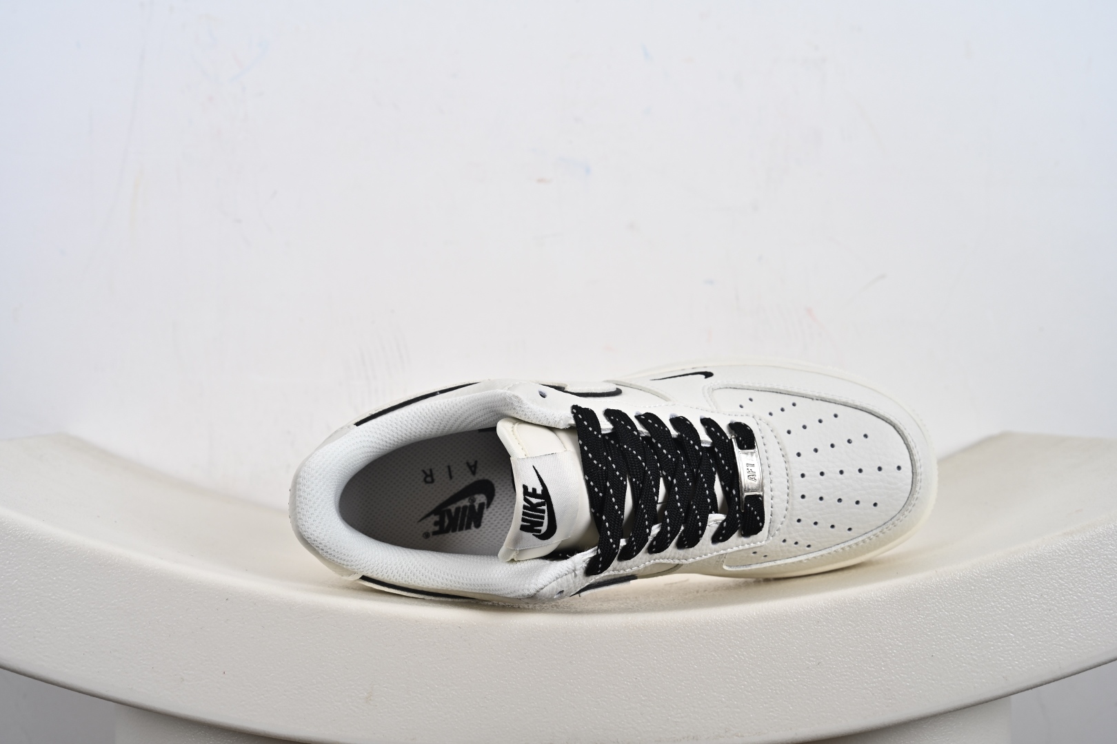 Nike Air Force 1 Low 米白黑 CS5288-031