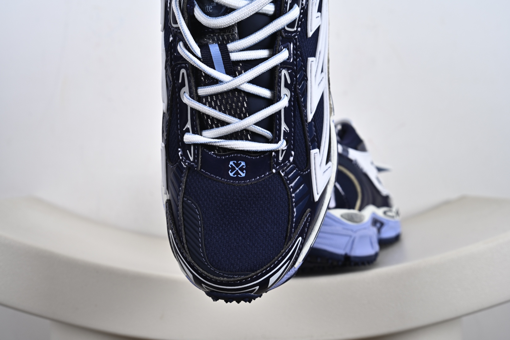 Off-White Be Right Back Sneaker BRB系列低帮三箭头增高老爹风登山厚底增高休闲运动鞋“奶白黑三箭头”OMIA295C99FAB0000032