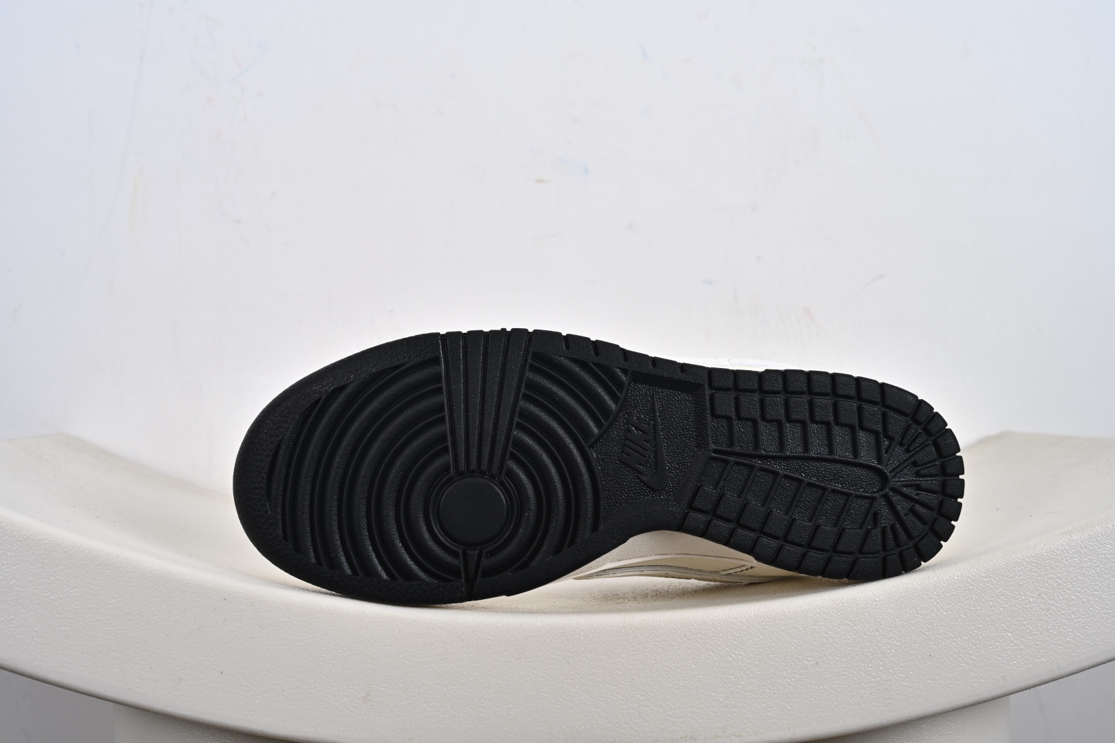 Nike SB Dunk Low Supreme联名 HH7518-098