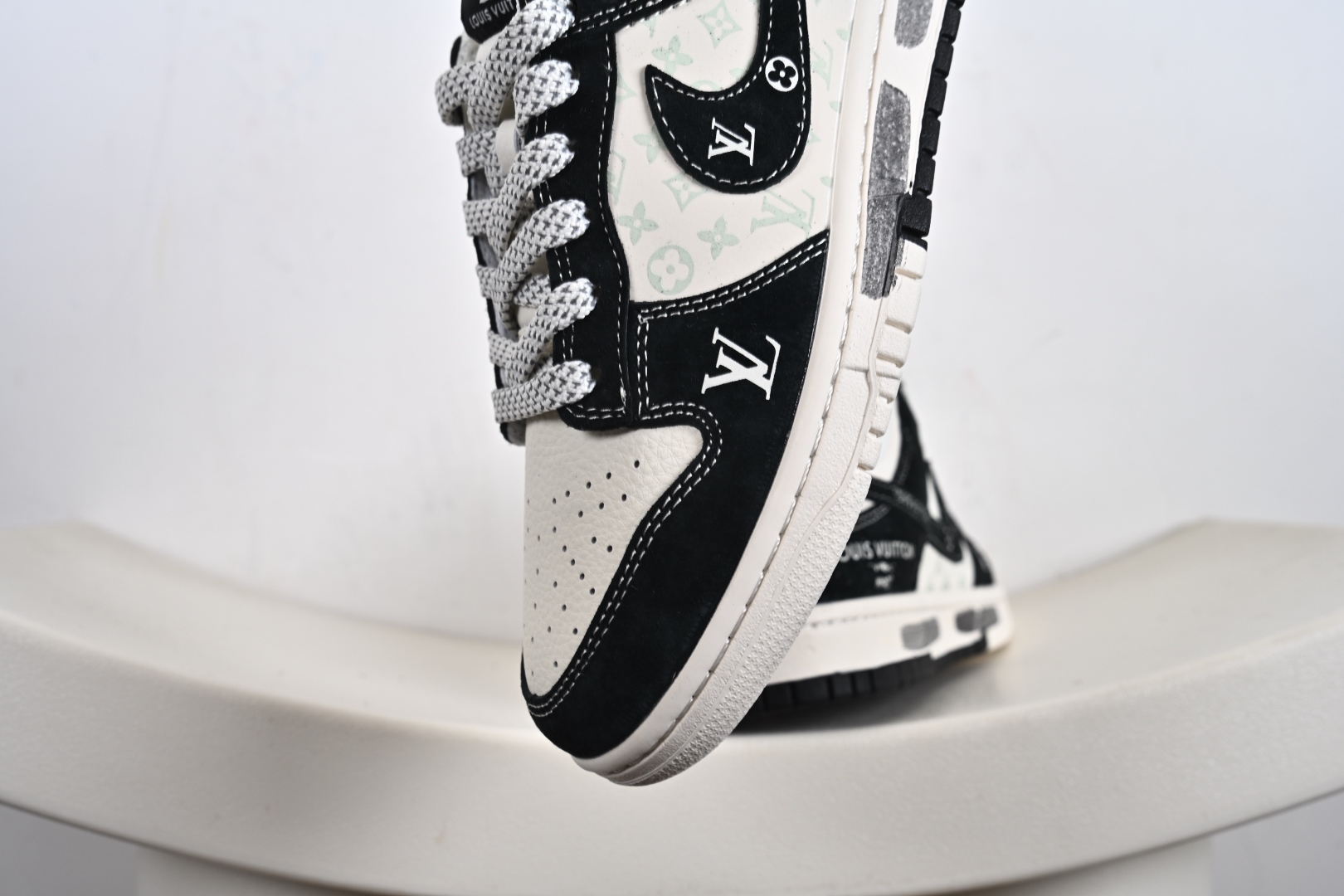 定制版 Dunk SB Low SB 低帮 黑白色 CX5050-Y03