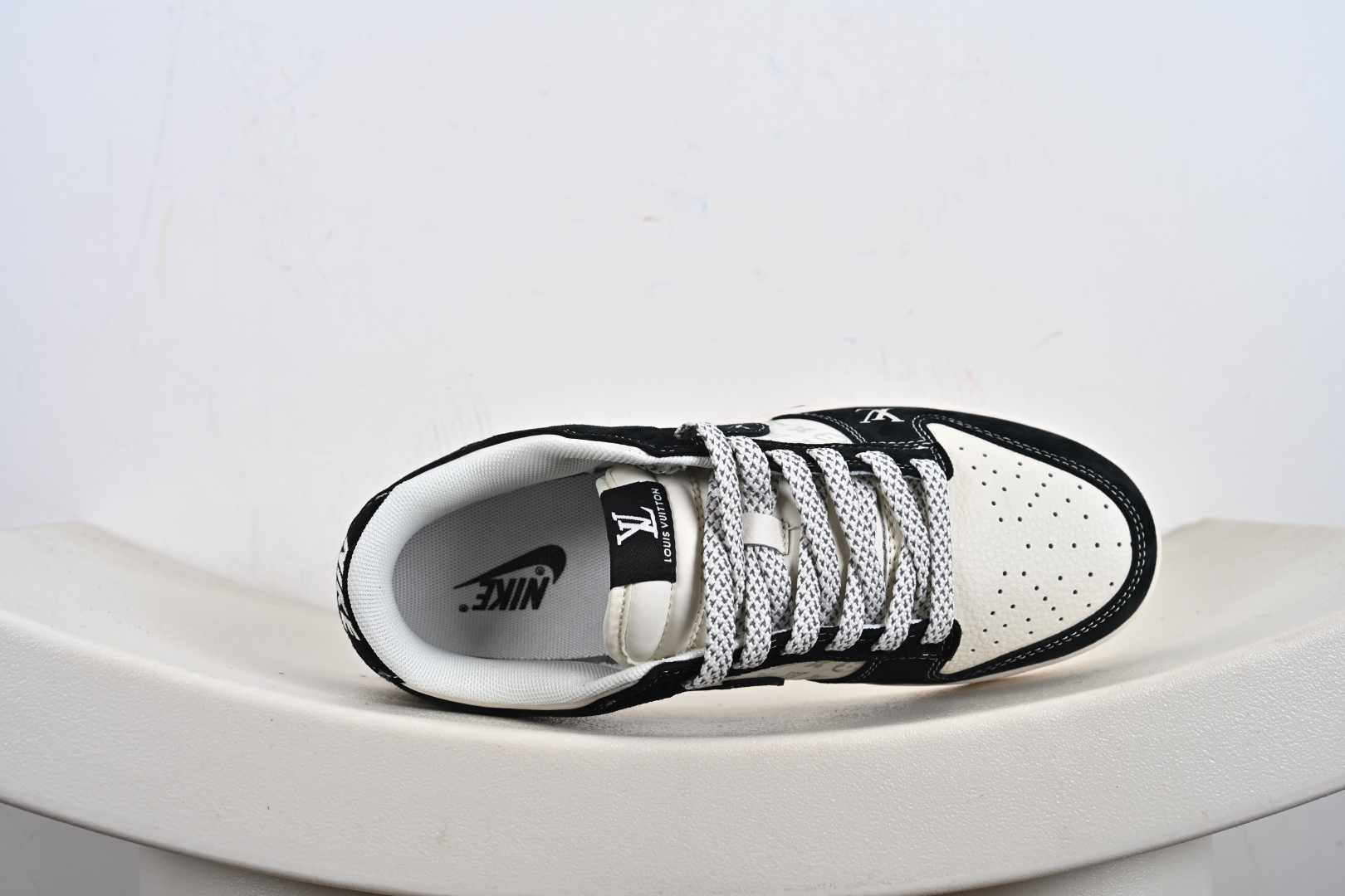 定制版 Dunk SB Low SB 低帮 黑白色 CX5050-Y03
