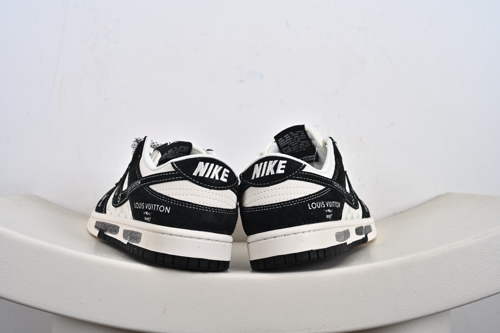 定制版 Dunk SB Low SB 低帮 黑白色 CX5050-Y03