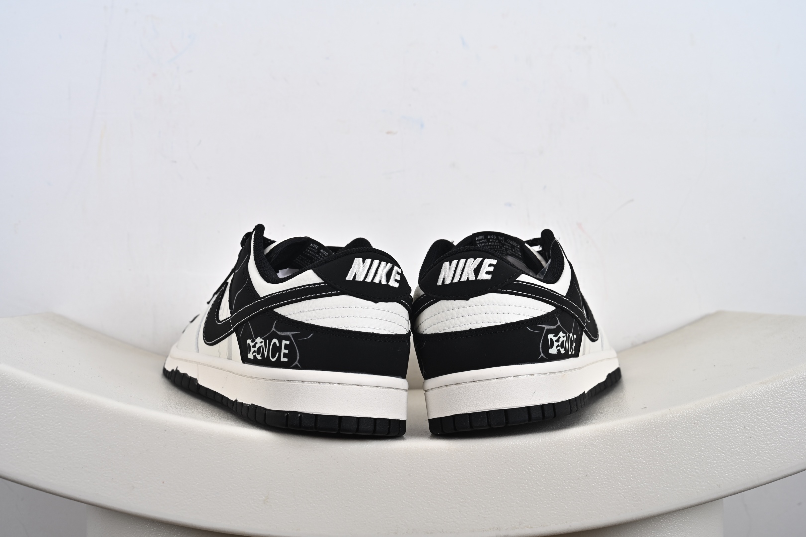 定制版 NK Dunk Low“DANCE—黑白拼接色” 低帮休闲板鞋 XD6188-051
