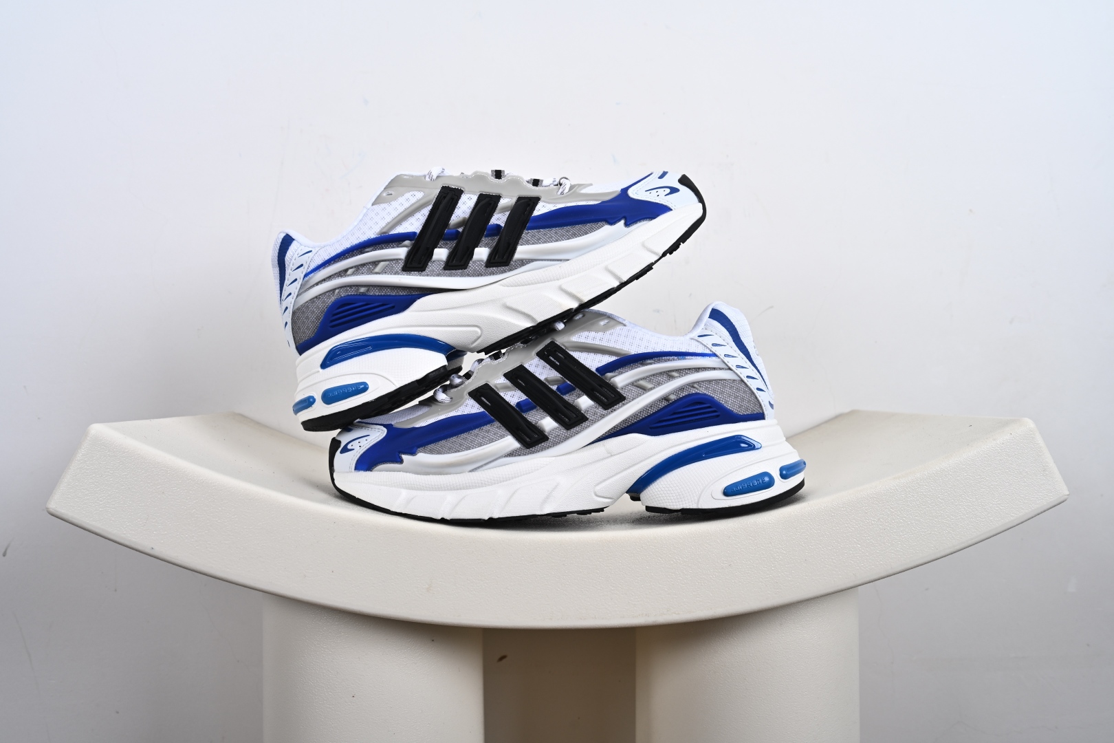 Adidas Originals Adistar Jellyfish JP9269 阿迪复古舒适防滑减震运动鞋