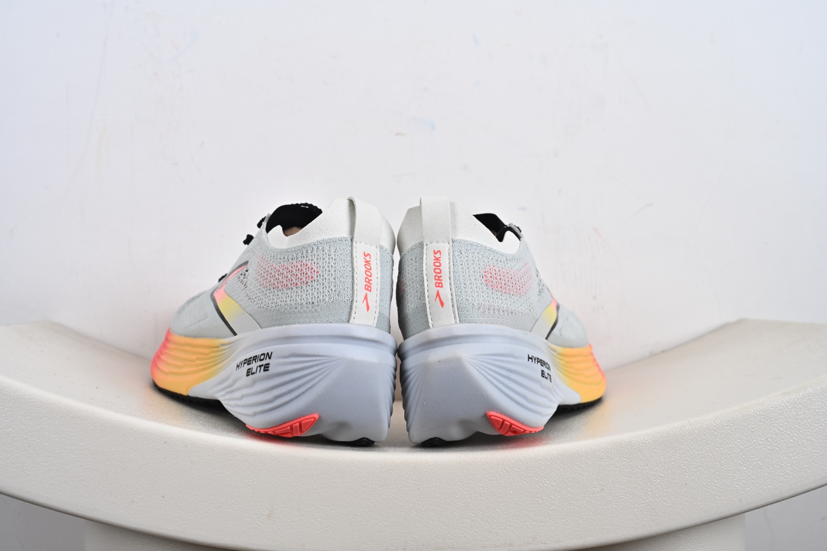 Brooks Hyperion Elite 4 PB 布鲁克斯龙卷风4 休闲透气缓震运动鞋 1000461D-488