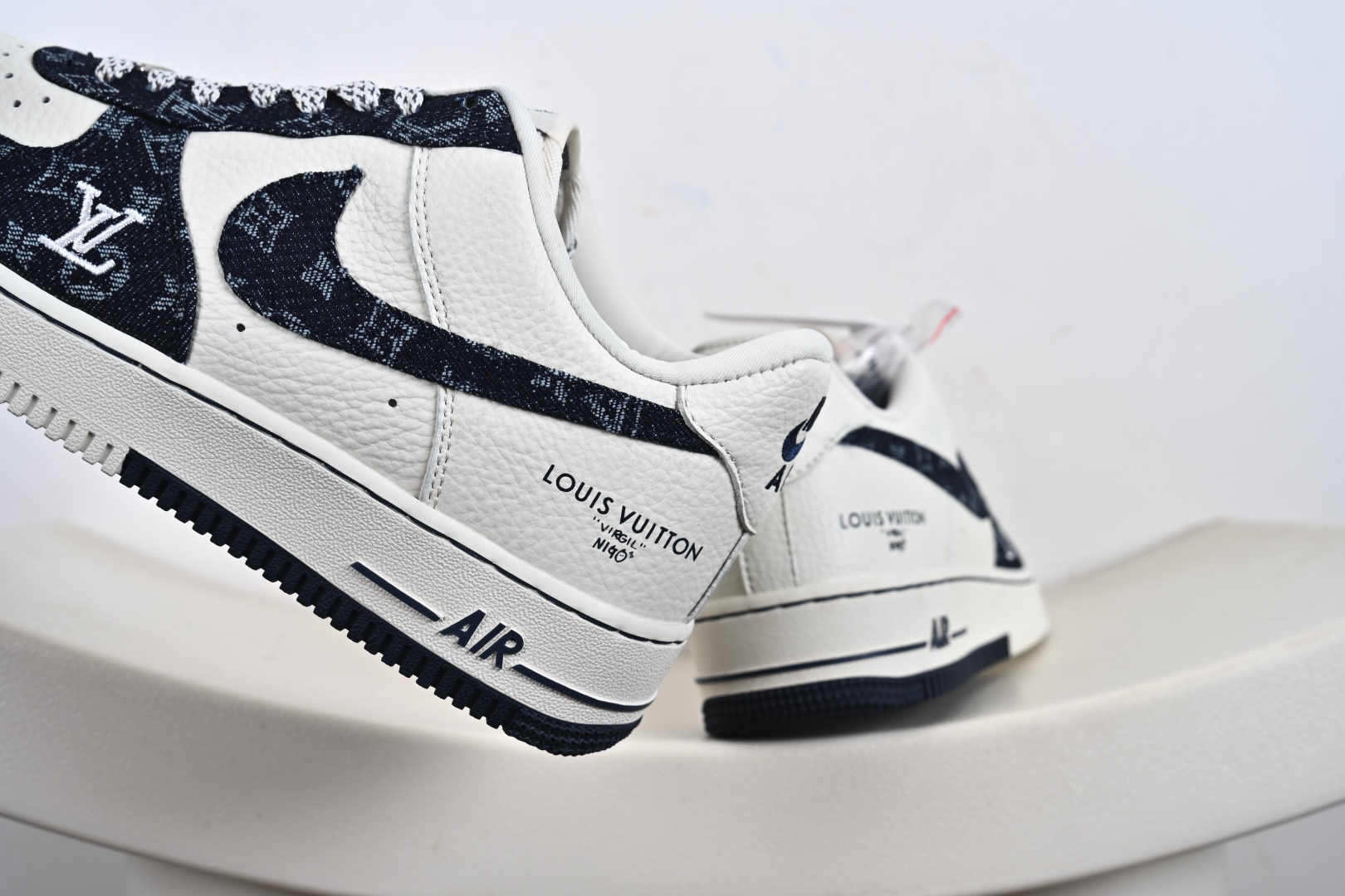 Nike Air Force 1 Low 07 x Louis Vuitton 黑白牛仔满天星 SC0601-553