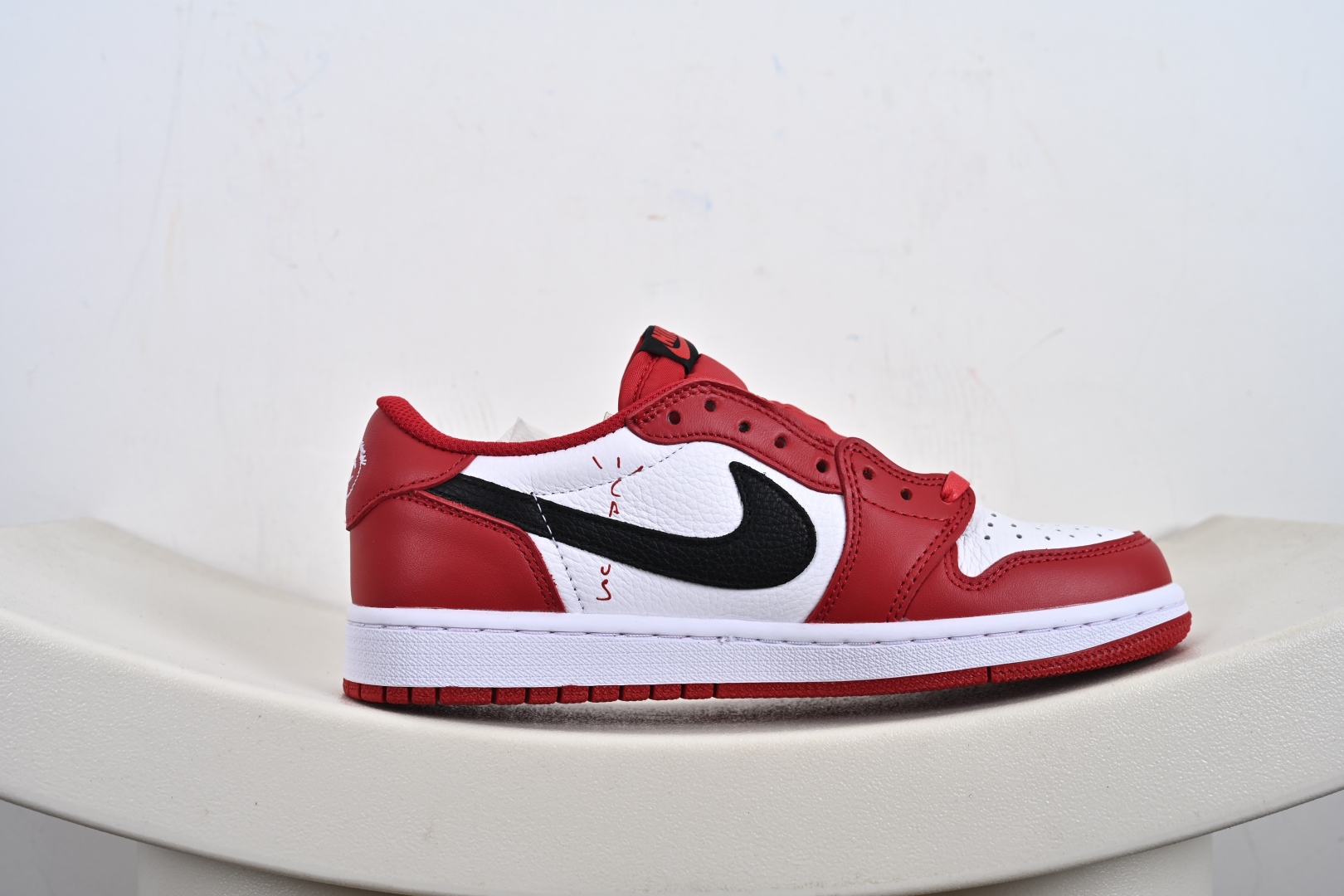 纯原F版 Travis Scott x Air Jordan AJ1 Low OG SP TS联名倒钩低帮 白红倒钩定制款 DM7866-101