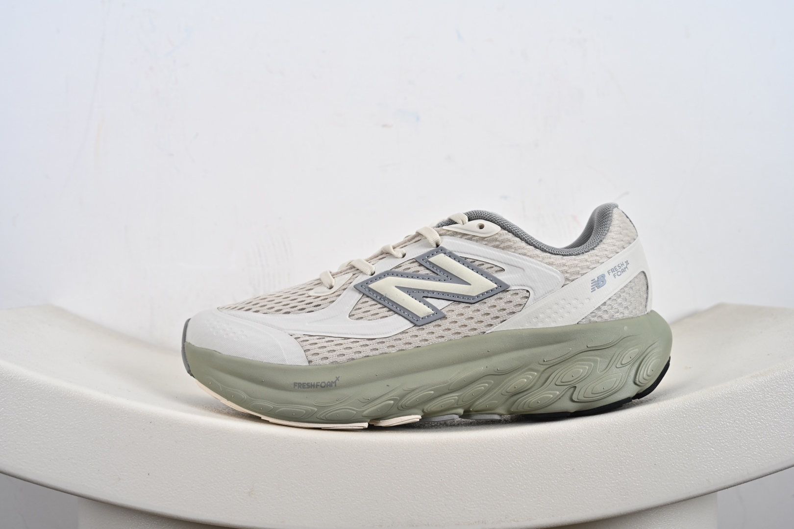 New Balance NB Fresh Foam Evoz舒适耐磨低帮跑步鞋