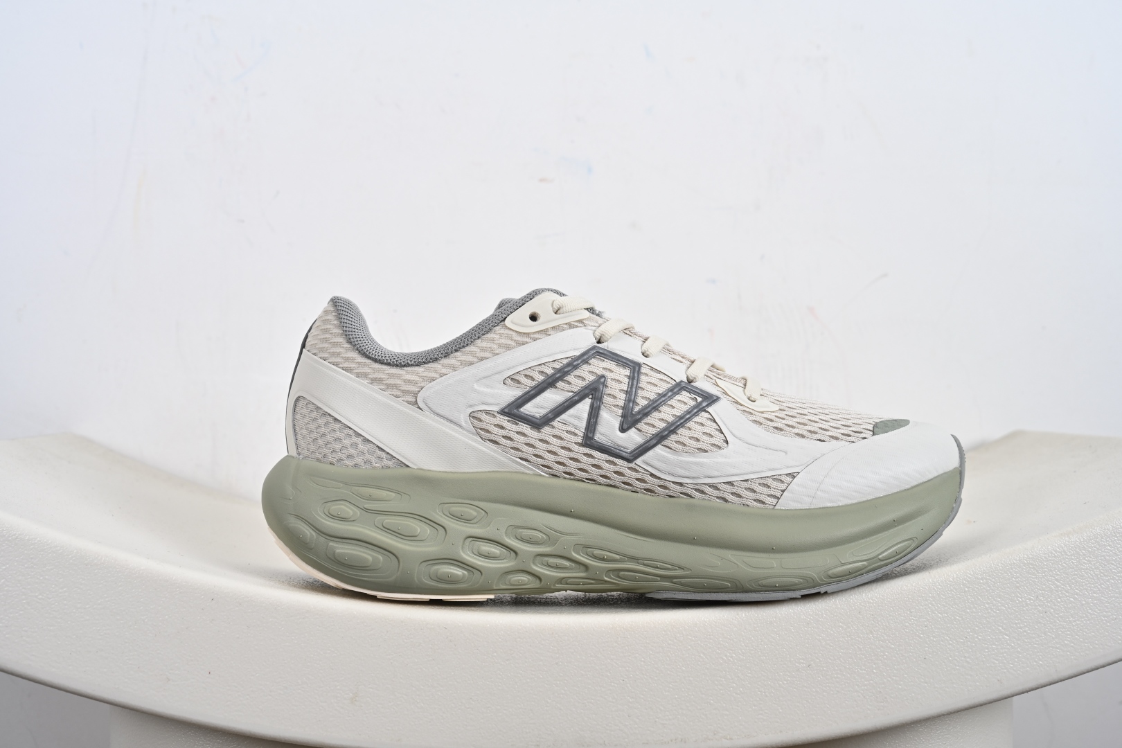 New Balance NB Fresh Foam Evoz舒适耐磨低帮跑步鞋