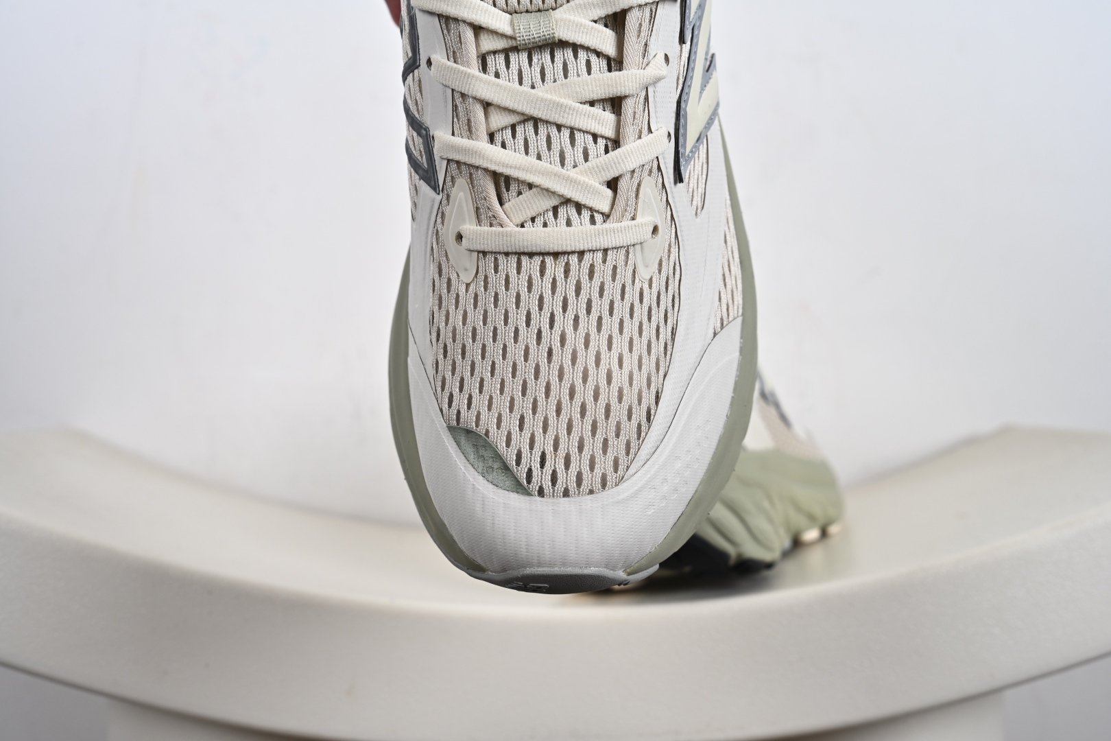 New Balance NB Fresh Foam Evoz舒适耐磨低帮跑步鞋