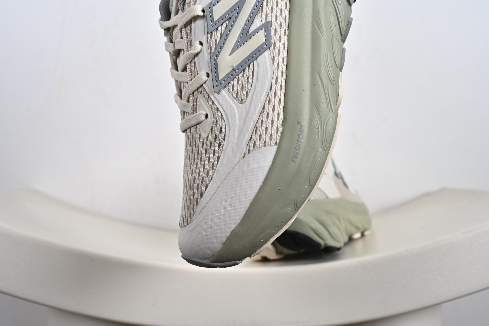 New Balance NB Fresh Foam Evoz舒适耐磨低帮跑步鞋