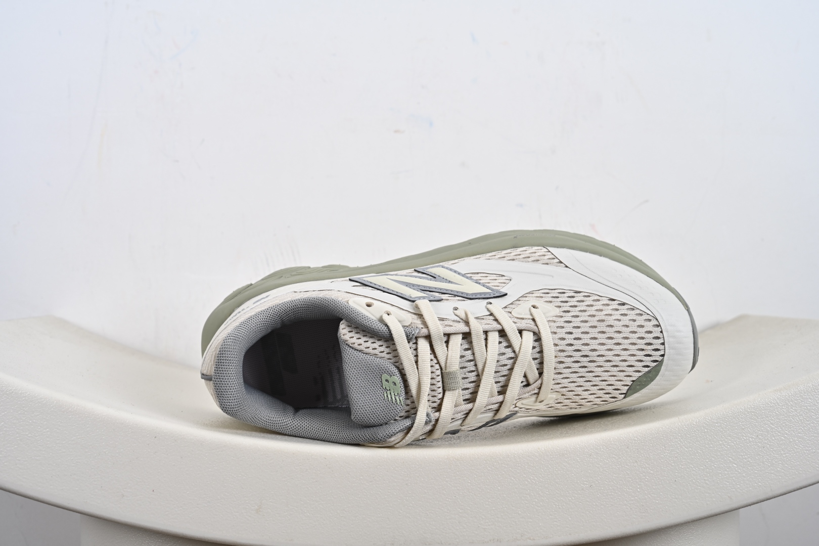 New Balance NB Fresh Foam Evoz舒适耐磨低帮跑步鞋