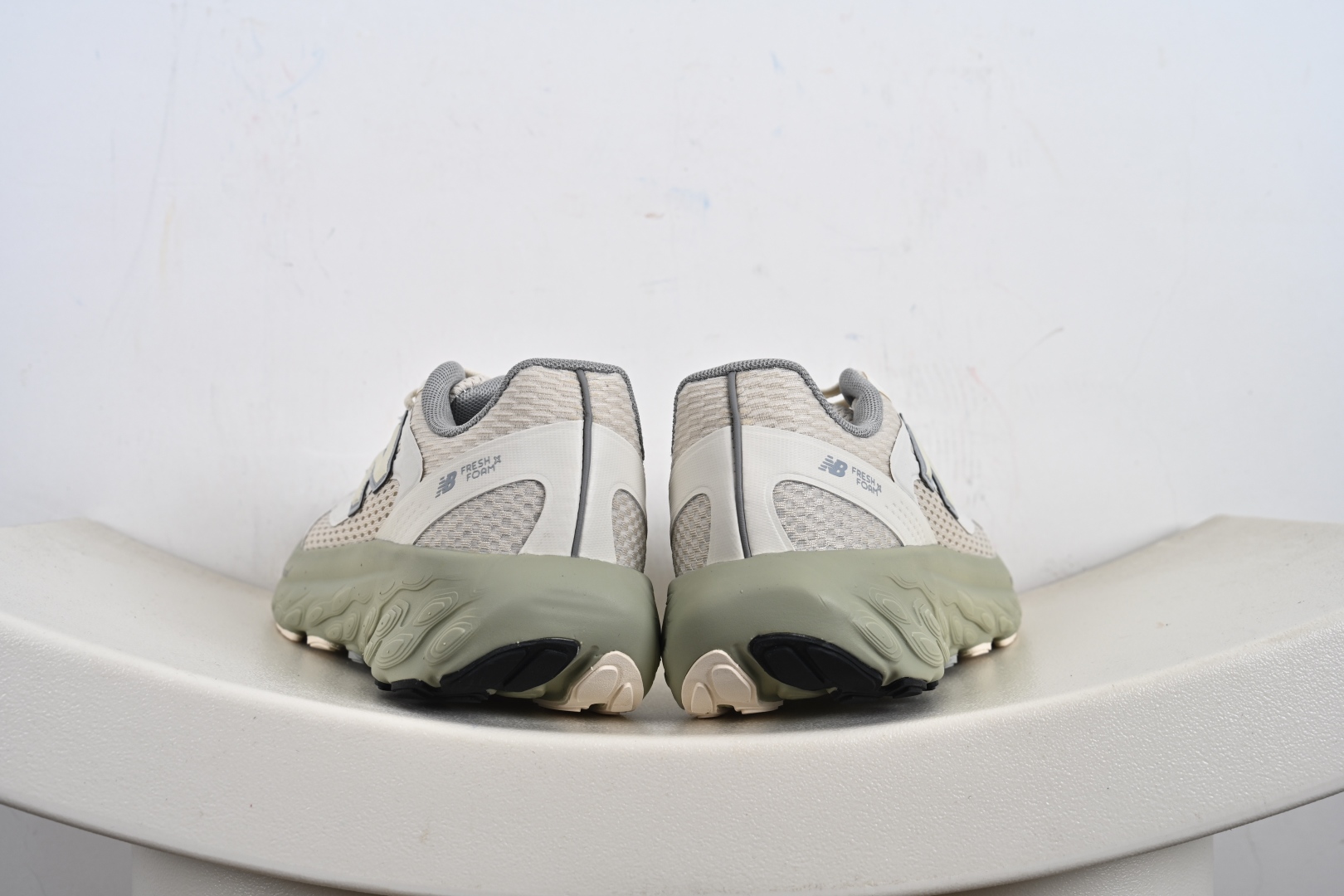 New Balance NB Fresh Foam Evoz舒适耐磨低帮跑步鞋